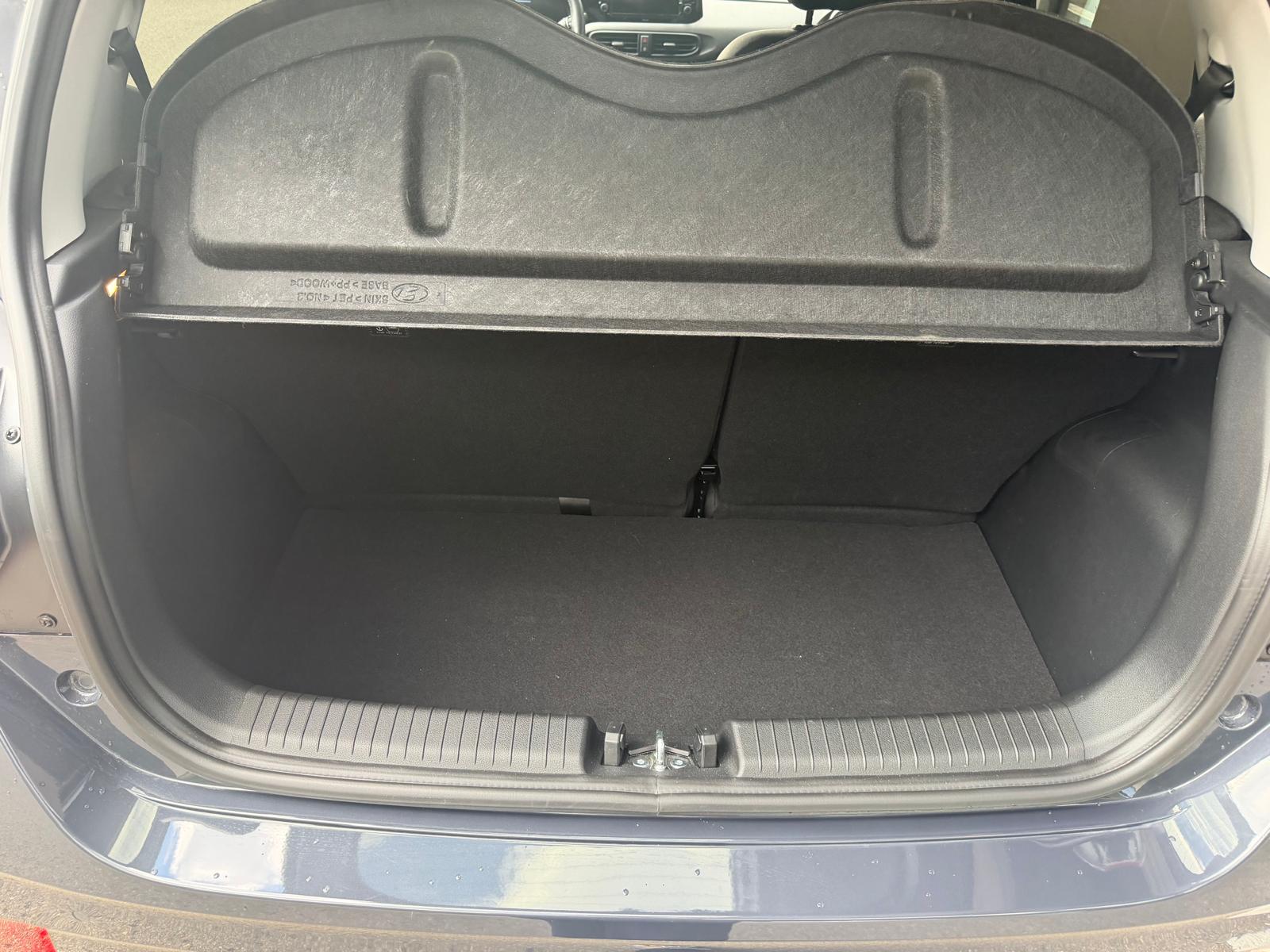 HYUNDAI i10 1.2 Amplia Aut.-image-8