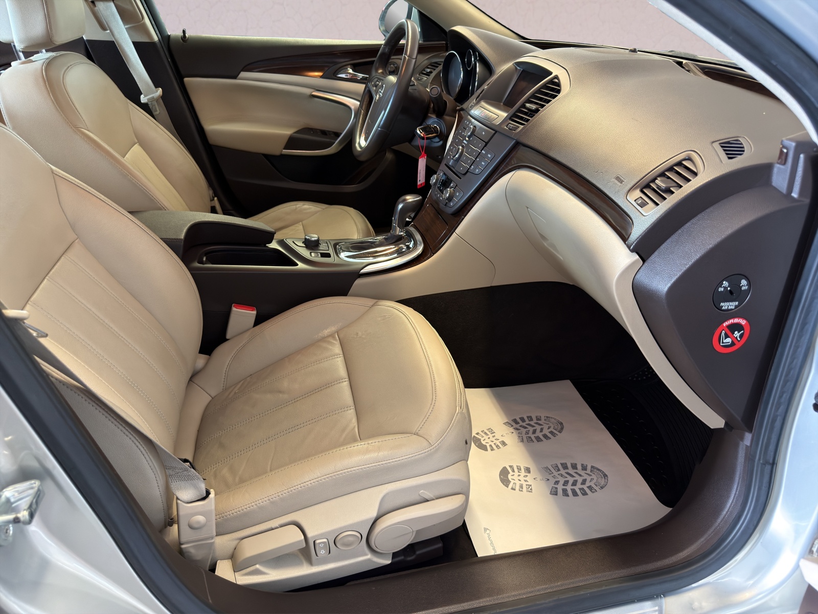 OPEL Insignia 2.0 Turbo Edition 4WD Automatic-image-13