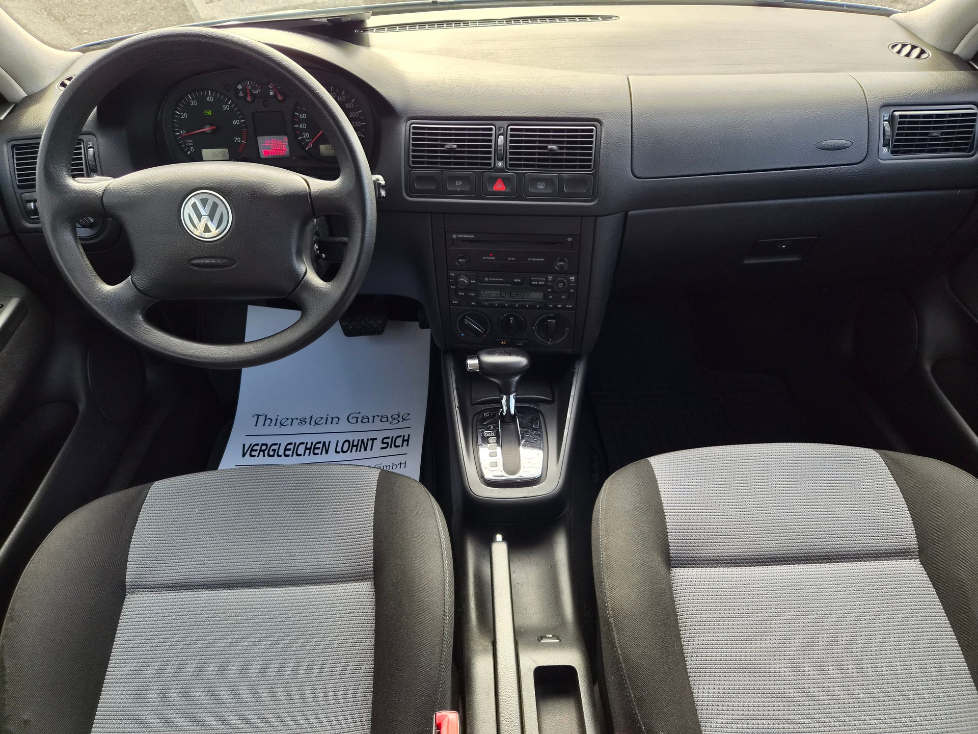 VW Golf 1.6 Ocean Automatic-image-13