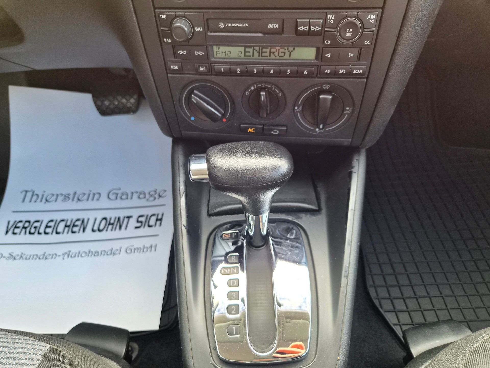 VW Golf 1.6 Ocean Automatic-image-17