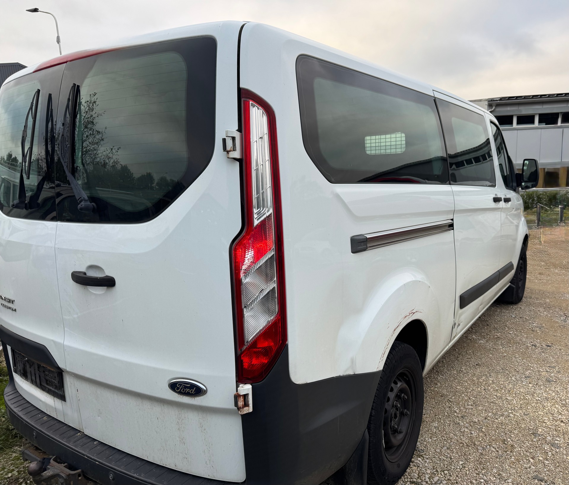 FORD Transit Custom Van 310 L2H1 Trend-image-3