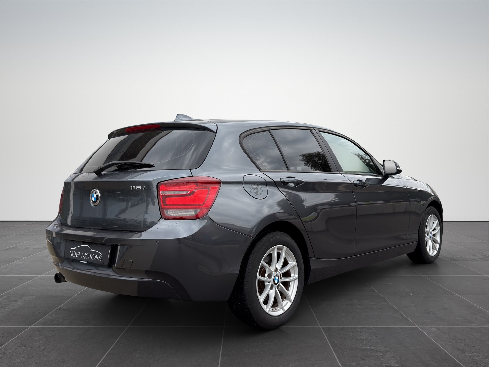 BMW 116i Steptronic-image-5