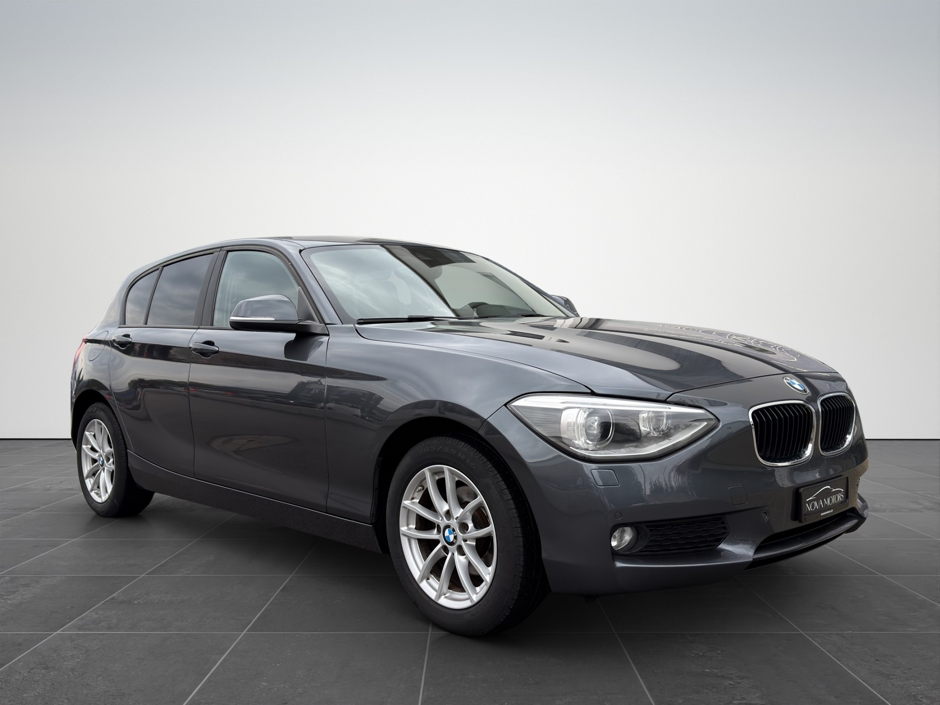 BMW 116i Steptronic-image-7