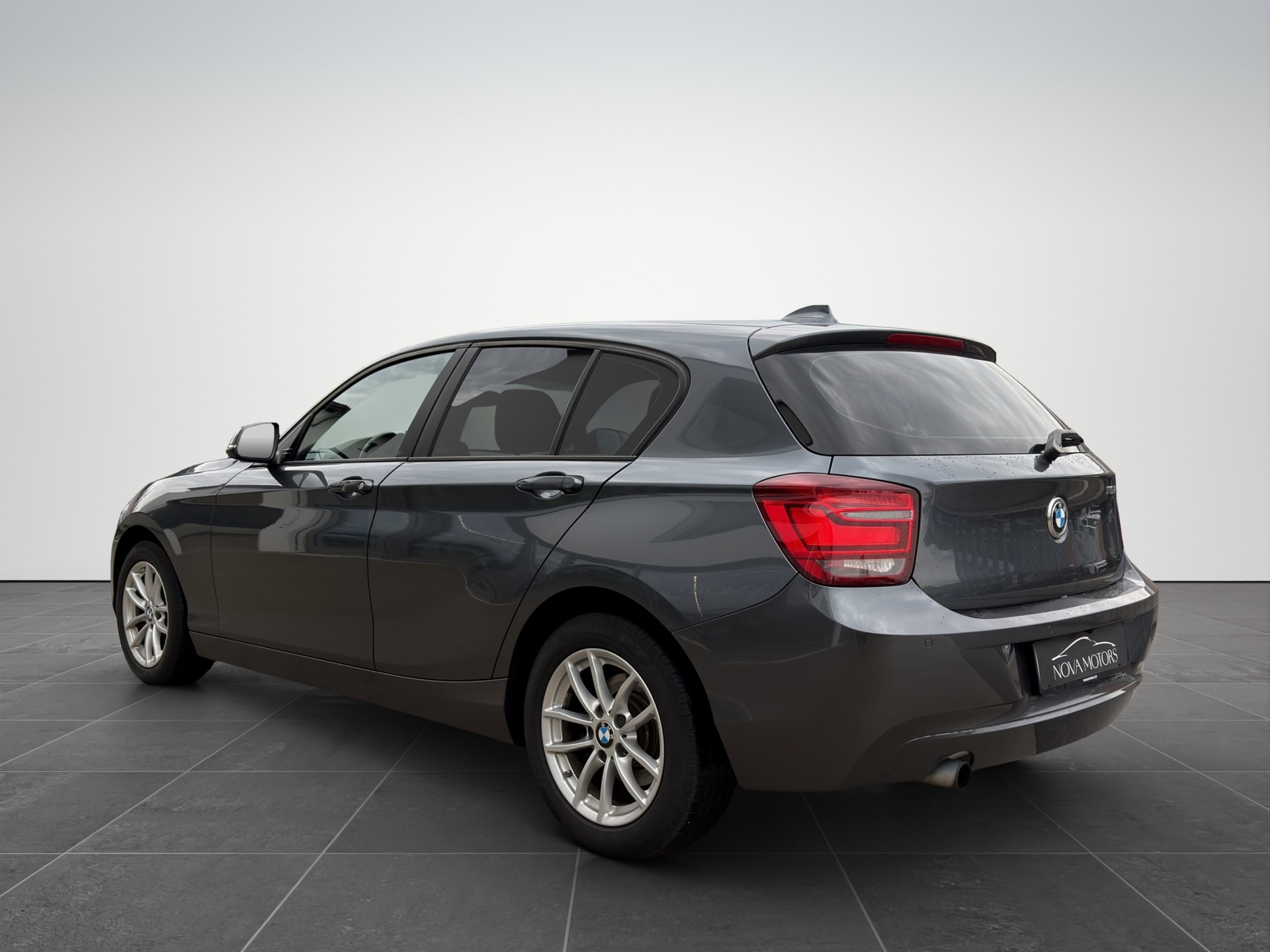 BMW 116i Steptronic-image-3