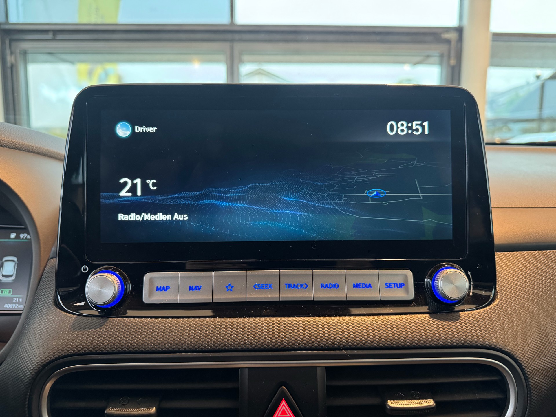 HYUNDAI Kona EV Amplia-image-21