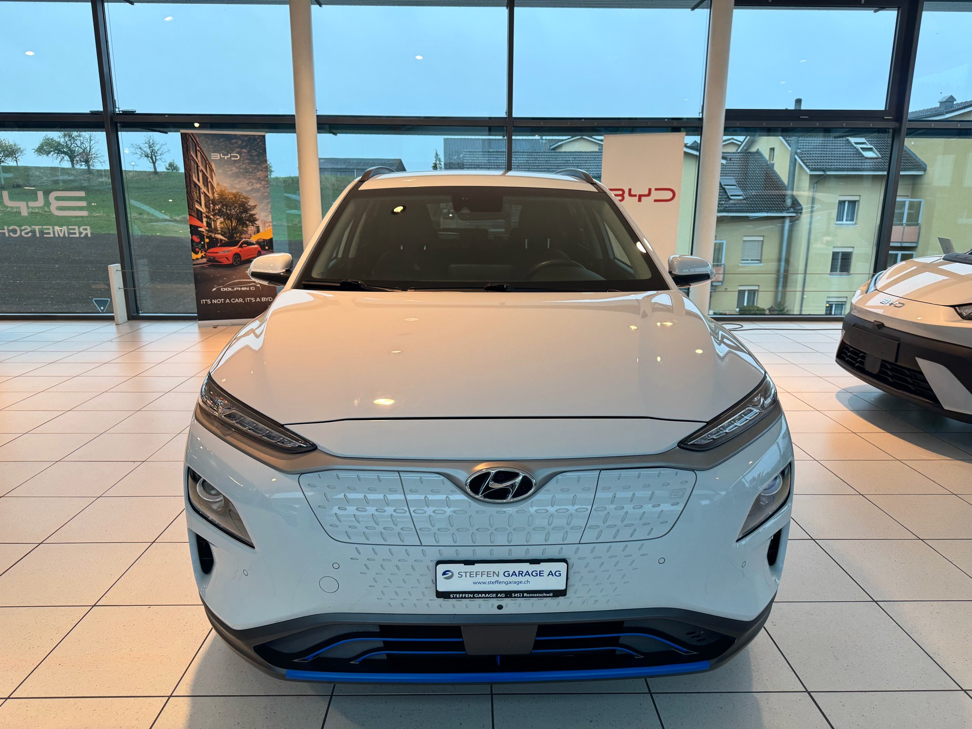 HYUNDAI Kona EV Amplia-image-4