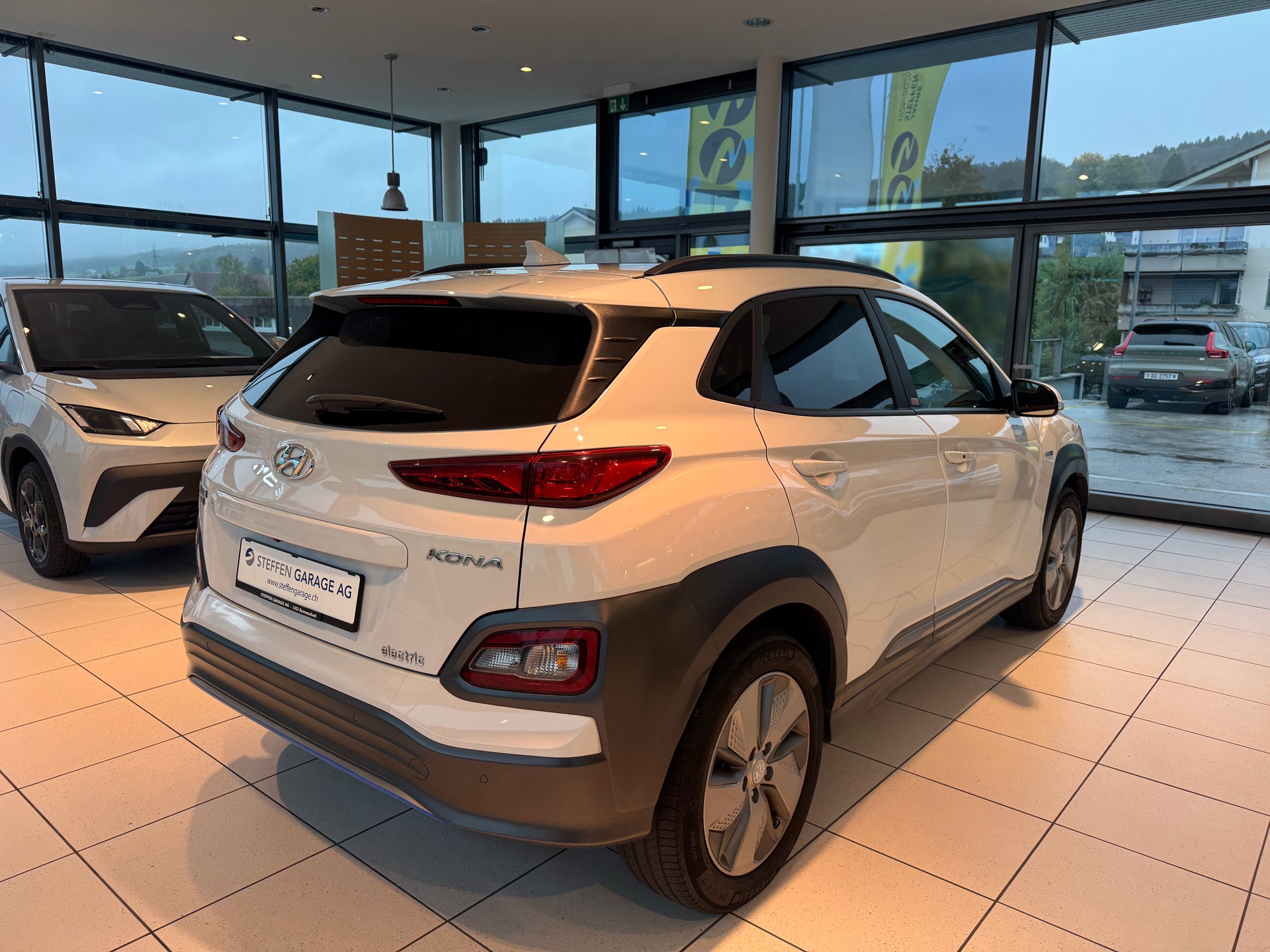 HYUNDAI Kona EV Amplia-image-7