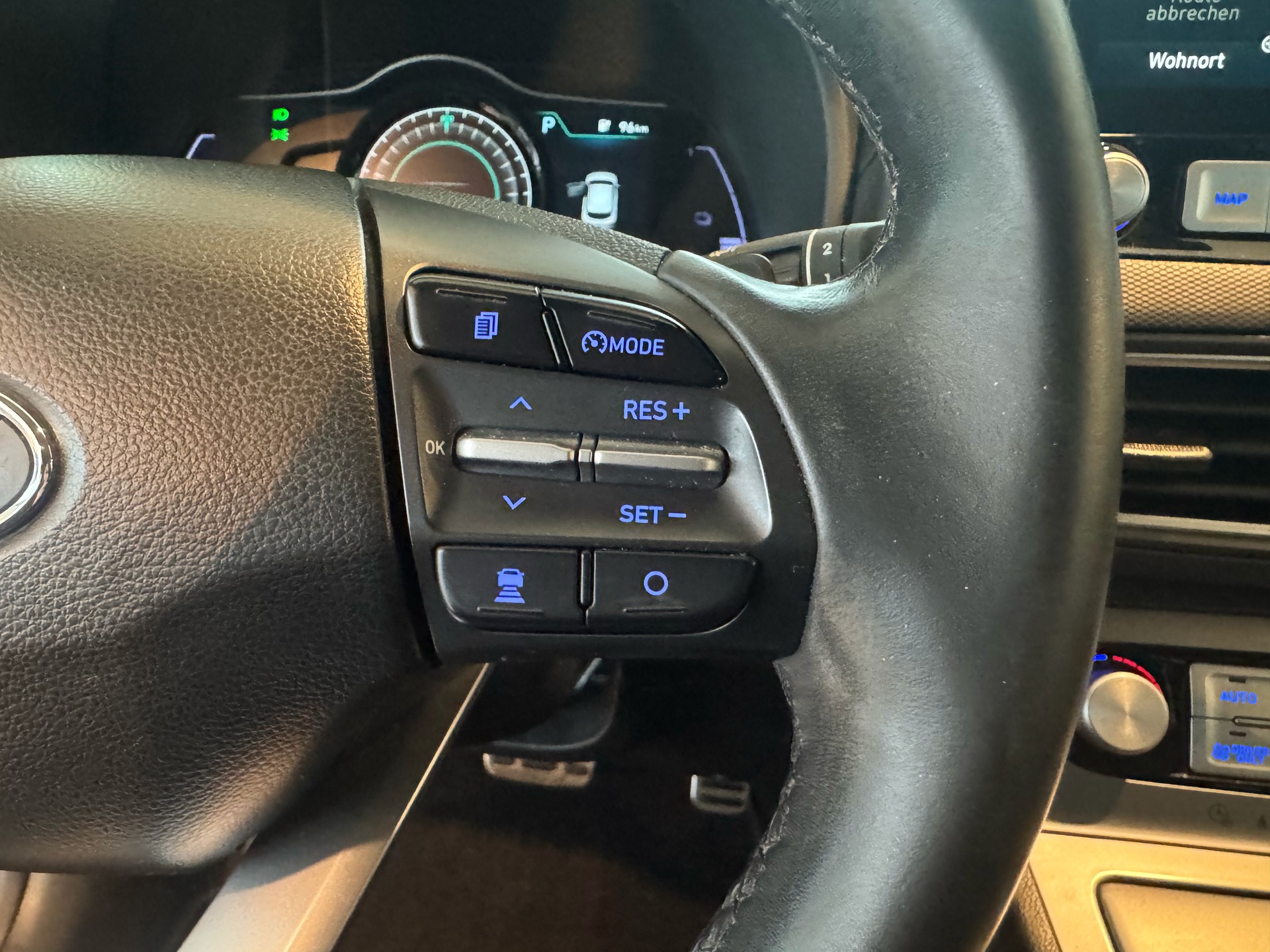 HYUNDAI Kona EV Amplia-image-14