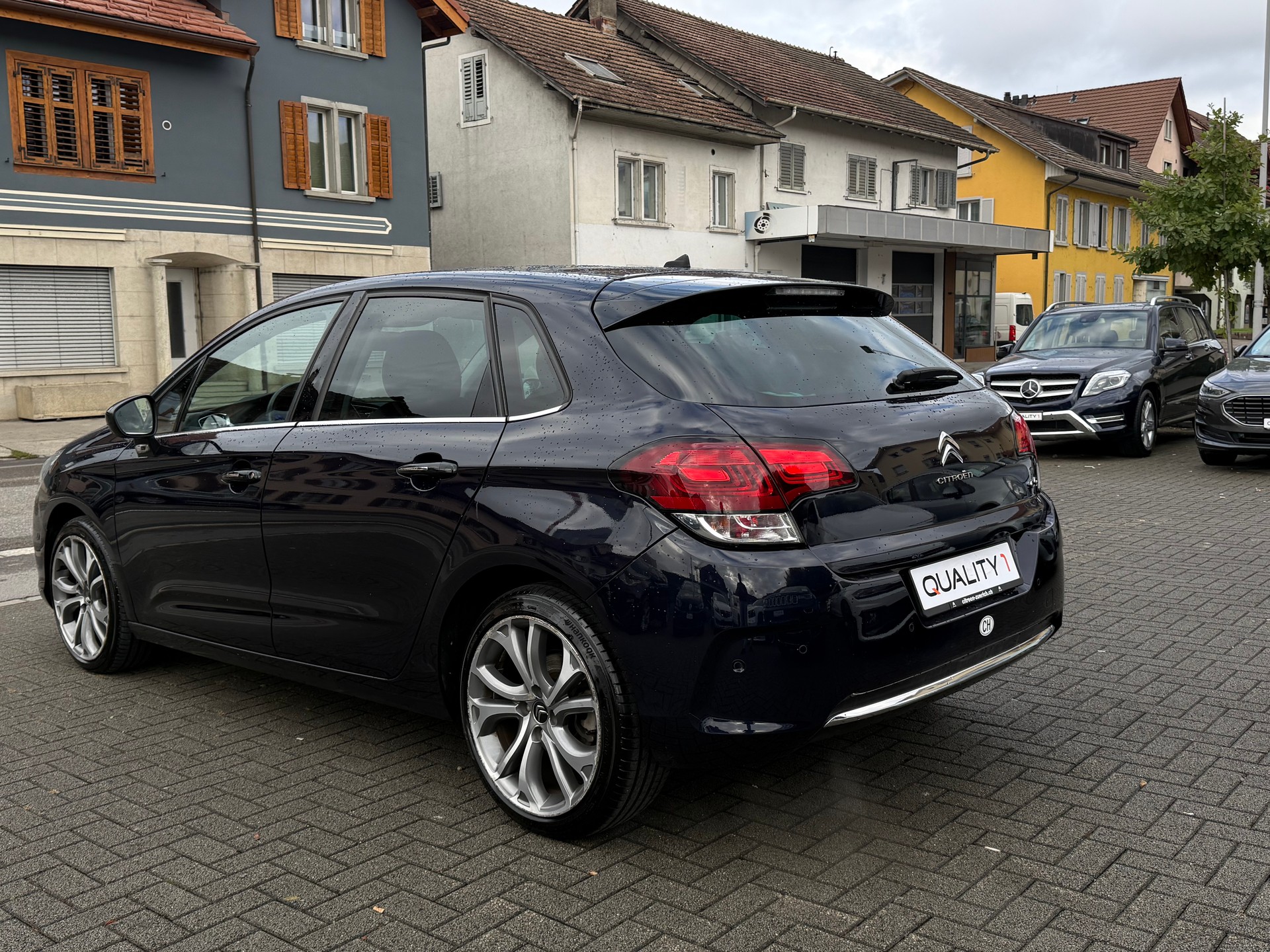 CITROEN C4 1.2 Pure Tech Feel Edition Automatic-image-4