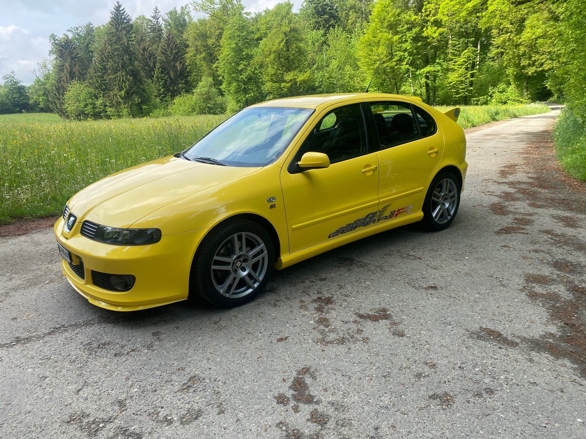 SEAT Leon 1.8 T Cupra R-image-1