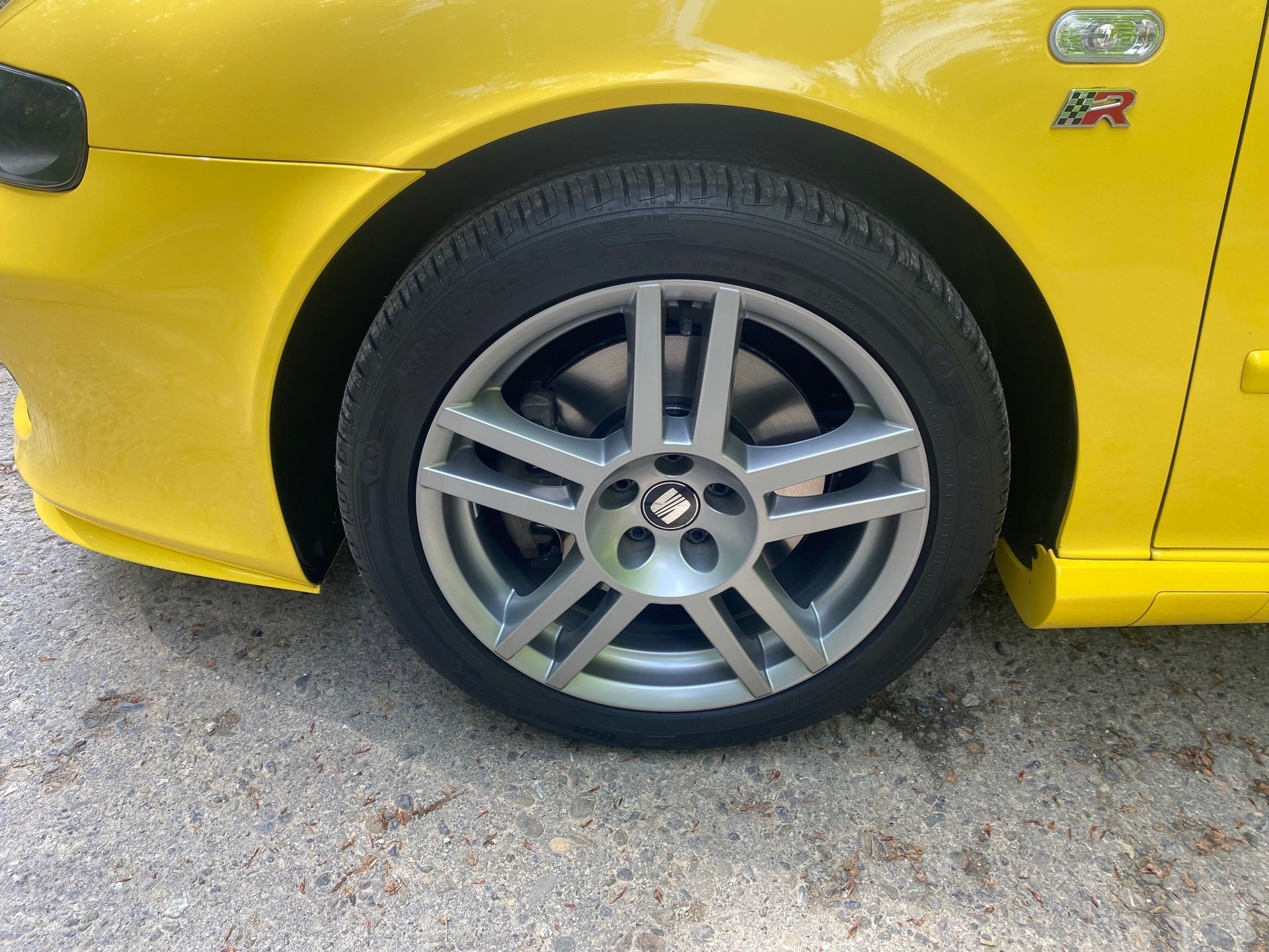 SEAT Leon 1.8 T Cupra R-image-10