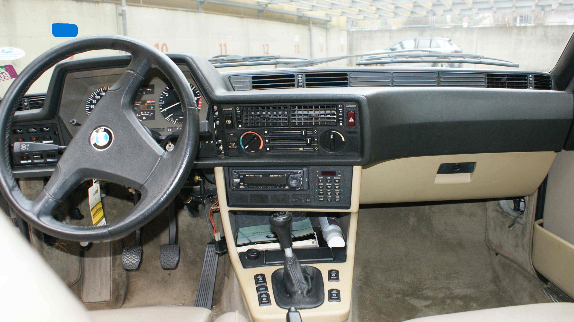 BMW BMW 635 CSI-image-13
