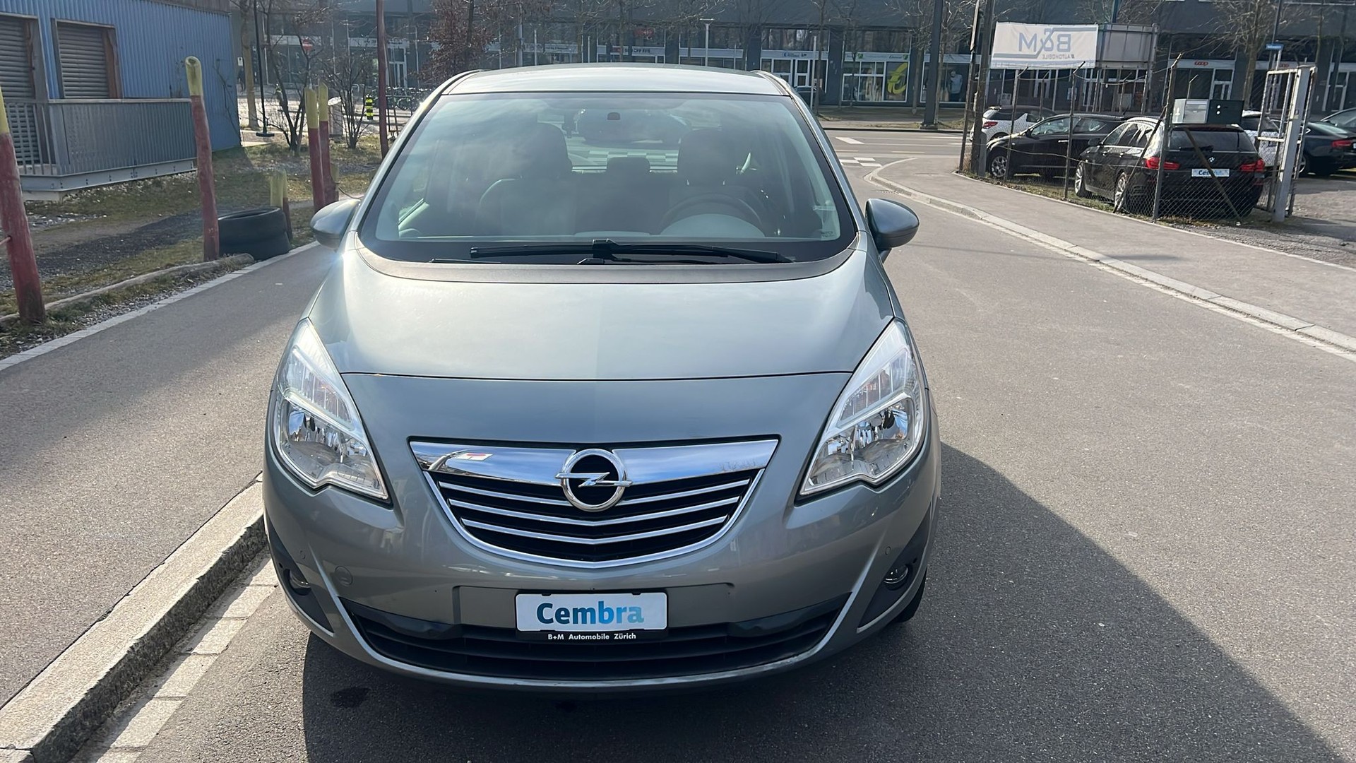 OPEL Meriva 1.4 Turbo Color Edition-image-1