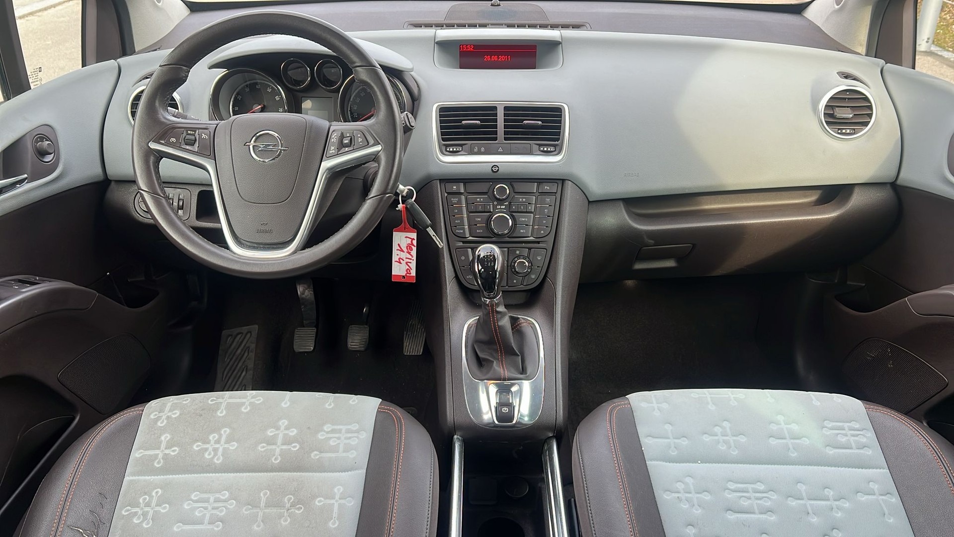 OPEL Meriva 1.4 Turbo Color Edition-image-8