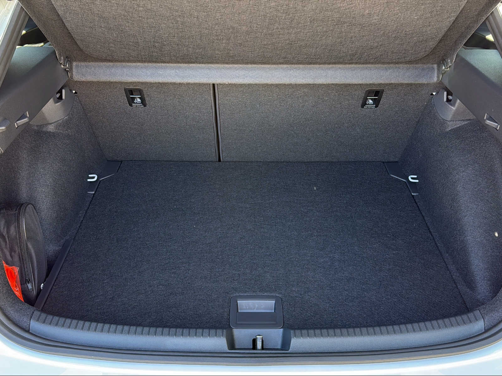 VW Taigo 1.0 TSI R-Line DSG-image-12