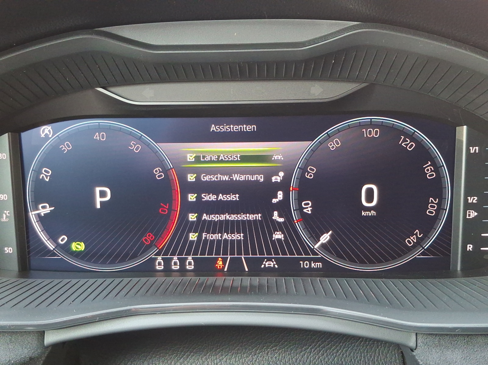 SKODA Scala 1.0 TSI Dynamic DSG-image-13