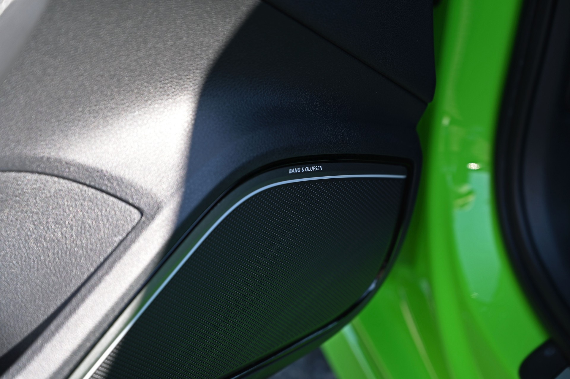 AUDI RS3 Sportback 2.5 TSI quattro S-tronic **Individual/Limegreen**-image-15