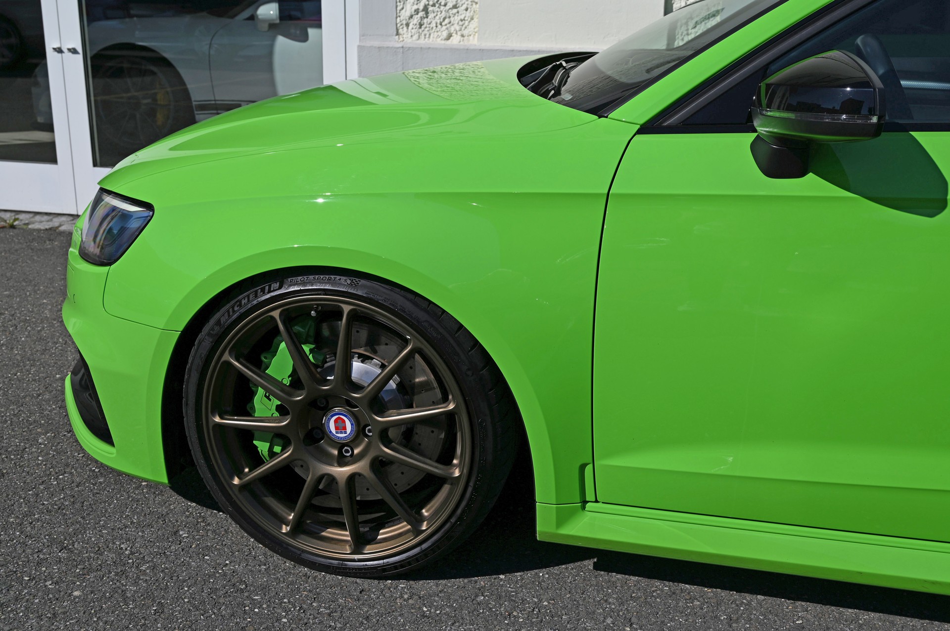 AUDI RS3 Sportback 2.5 TSI quattro S-tronic **Individual/Limegreen**-image-5