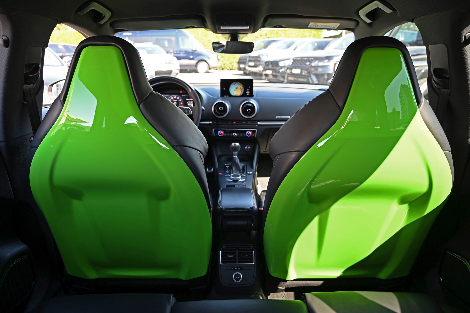 AUDI RS3 Sportback 2.5 TSI quattro S-tronic **Individual/Limegreen**-image-10