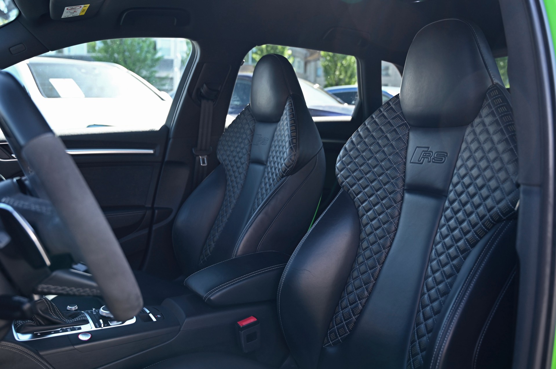 AUDI RS3 Sportback 2.5 TSI quattro S-tronic **Individual/Limegreen**-image-16