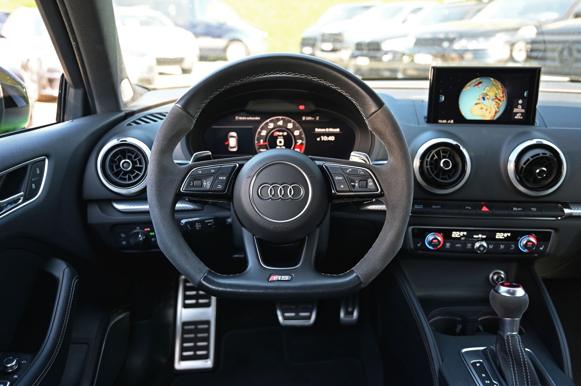 AUDI RS3 Sportback 2.5 TSI quattro S-tronic **Individual/Limegreen**-image-12