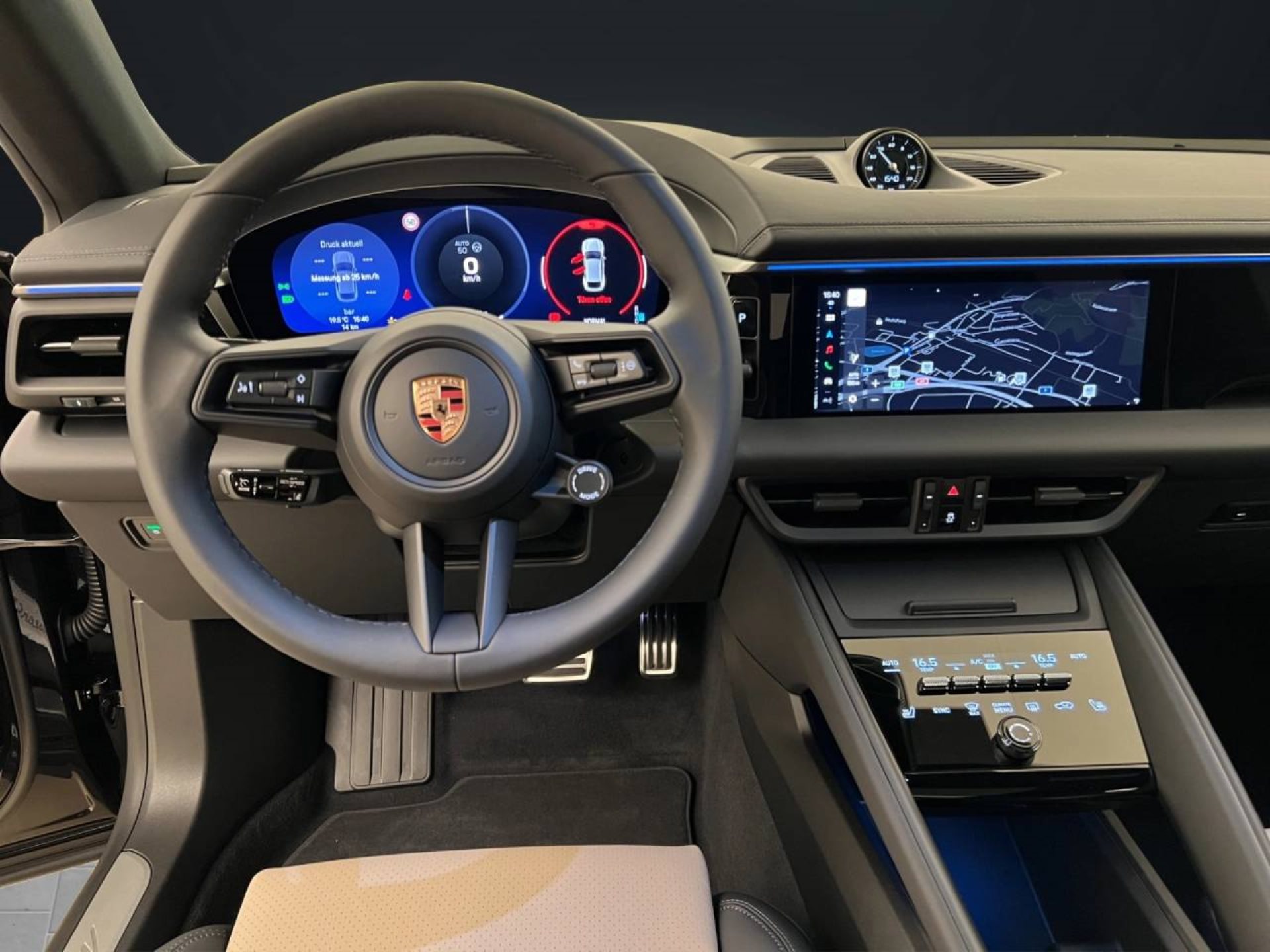 PORSCHE Macan 4S-image-11