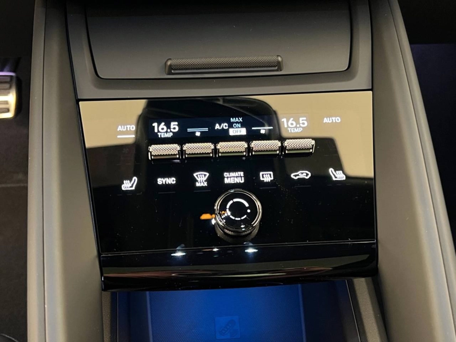 PORSCHE Macan 4S-image-13