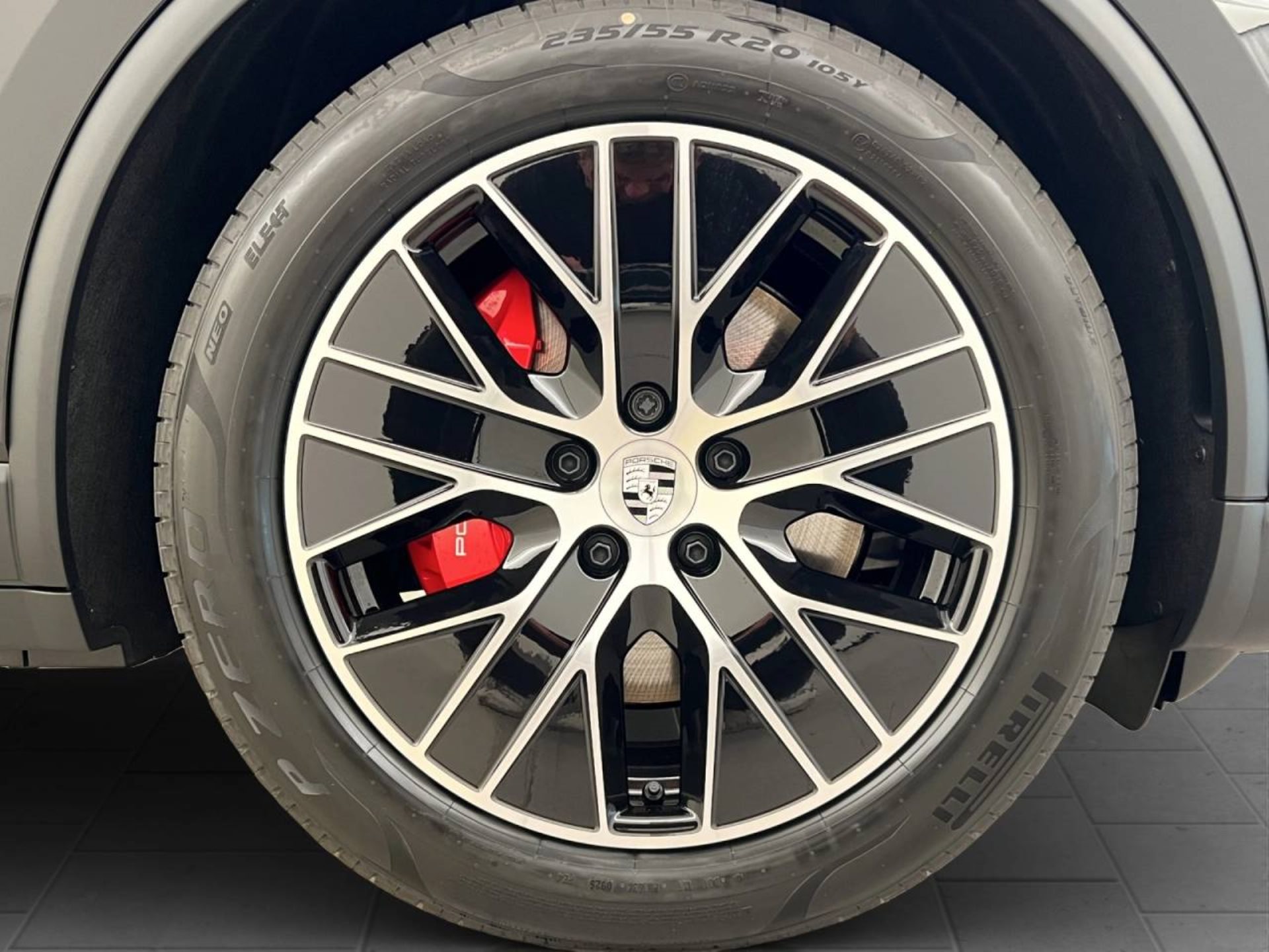 PORSCHE Macan 4S-image-6