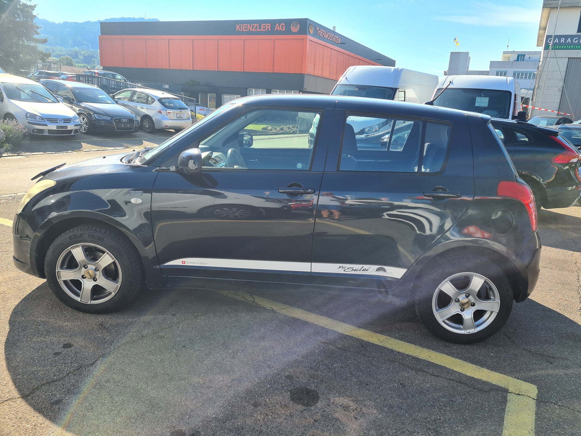SUZUKI Swift 1.3i 16V GL Top Piz Sulai LE 4x4-image-3