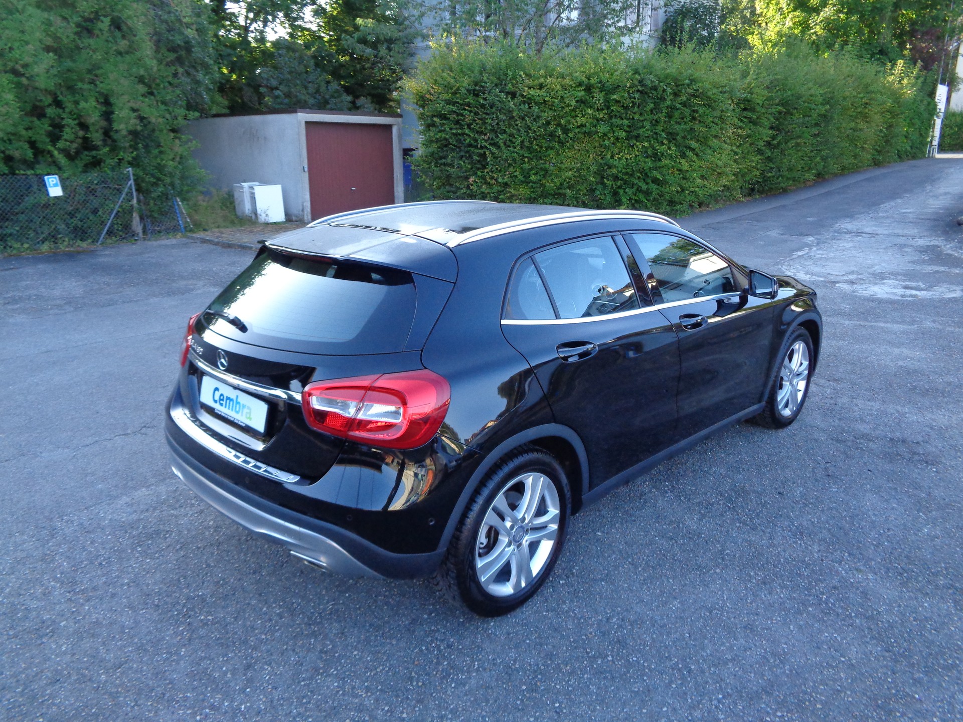 MERCEDES-BENZ GLA 180 Urban 7G-DCT-image-13