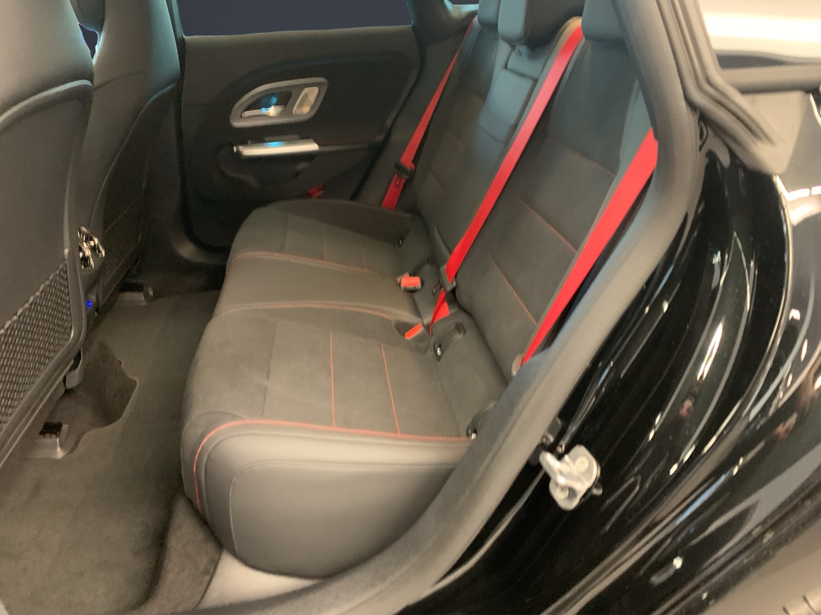 MERCEDES-BENZ CLA 250+ 85 kWh EQ Tech.-image-10