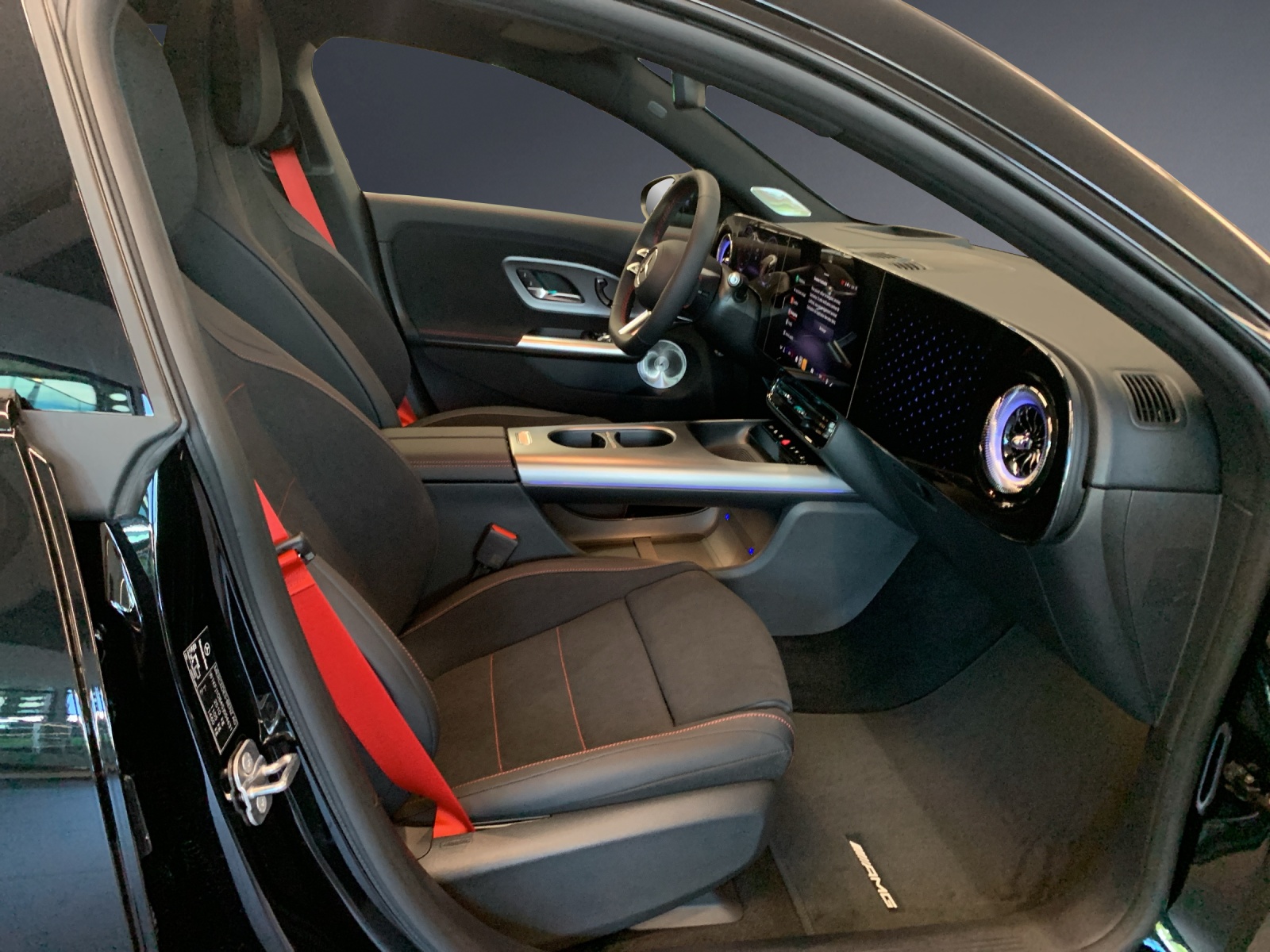 MERCEDES-BENZ CLA 250+ 85 kWh EQ Tech.-image-7