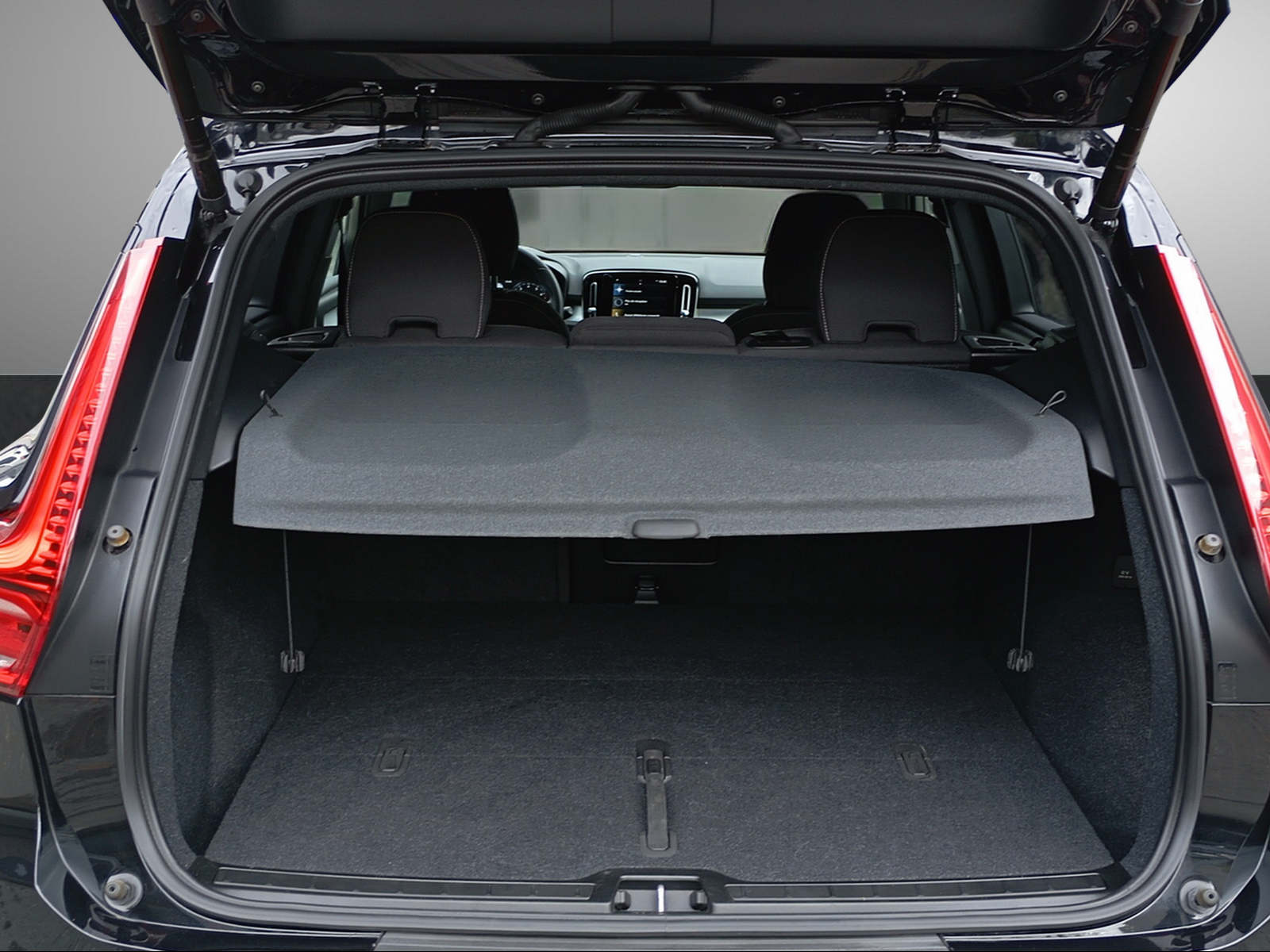 VOLVO XC40 T2 XCITE Geartronic-image-8