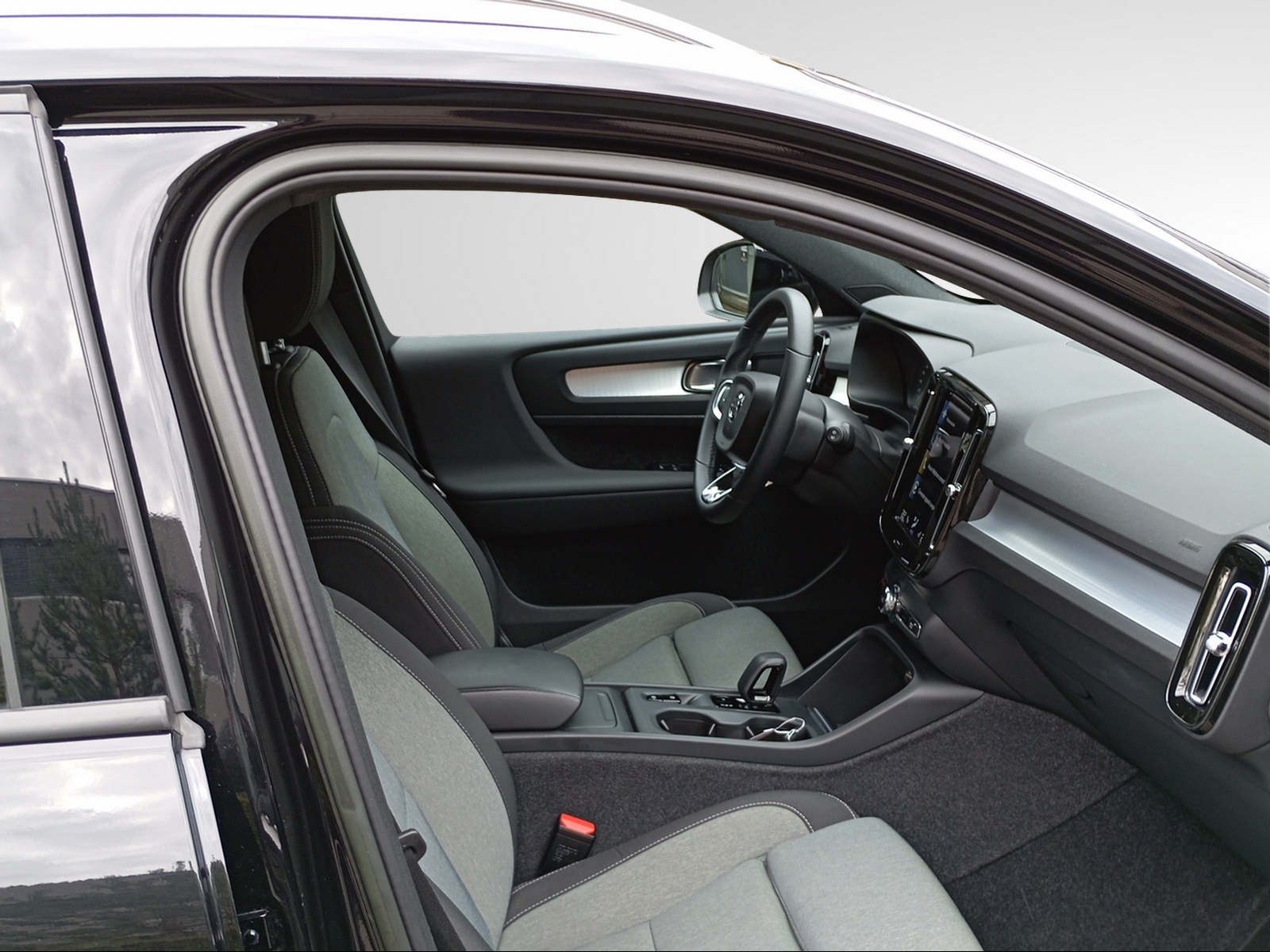 VOLVO XC40 T2 XCITE Geartronic-image-29