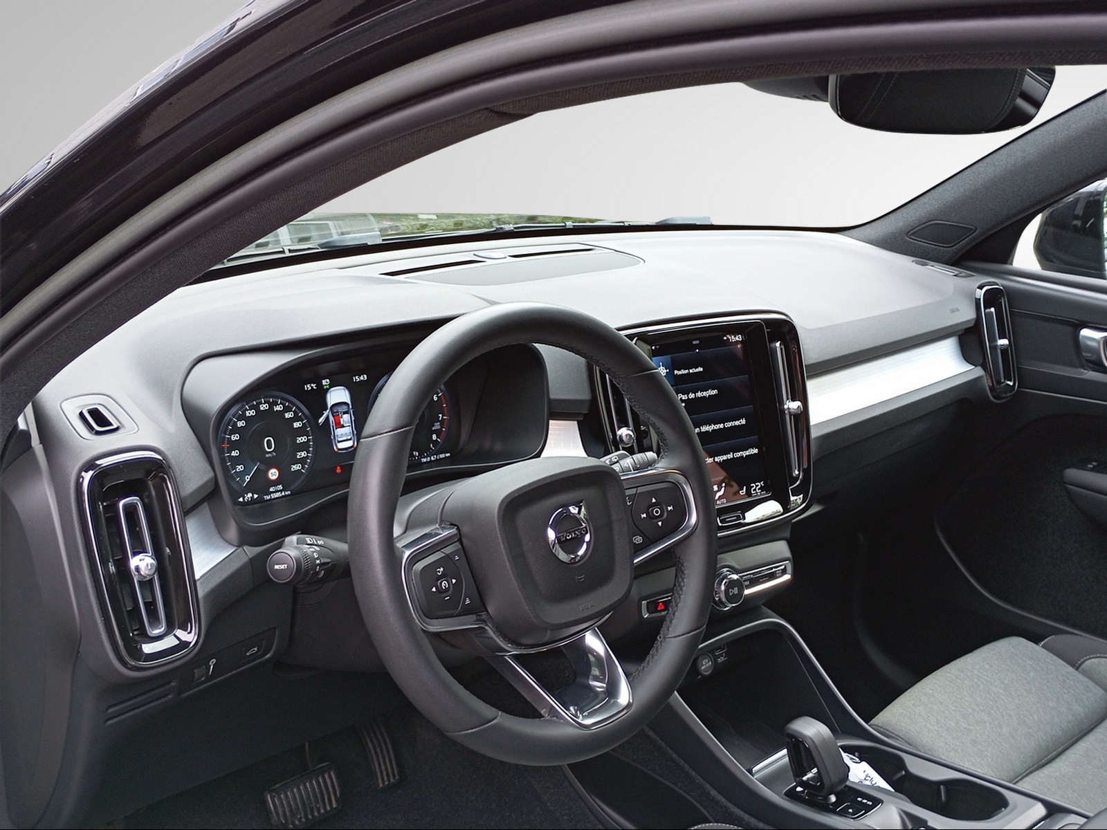 VOLVO XC40 T2 XCITE Geartronic-image-14
