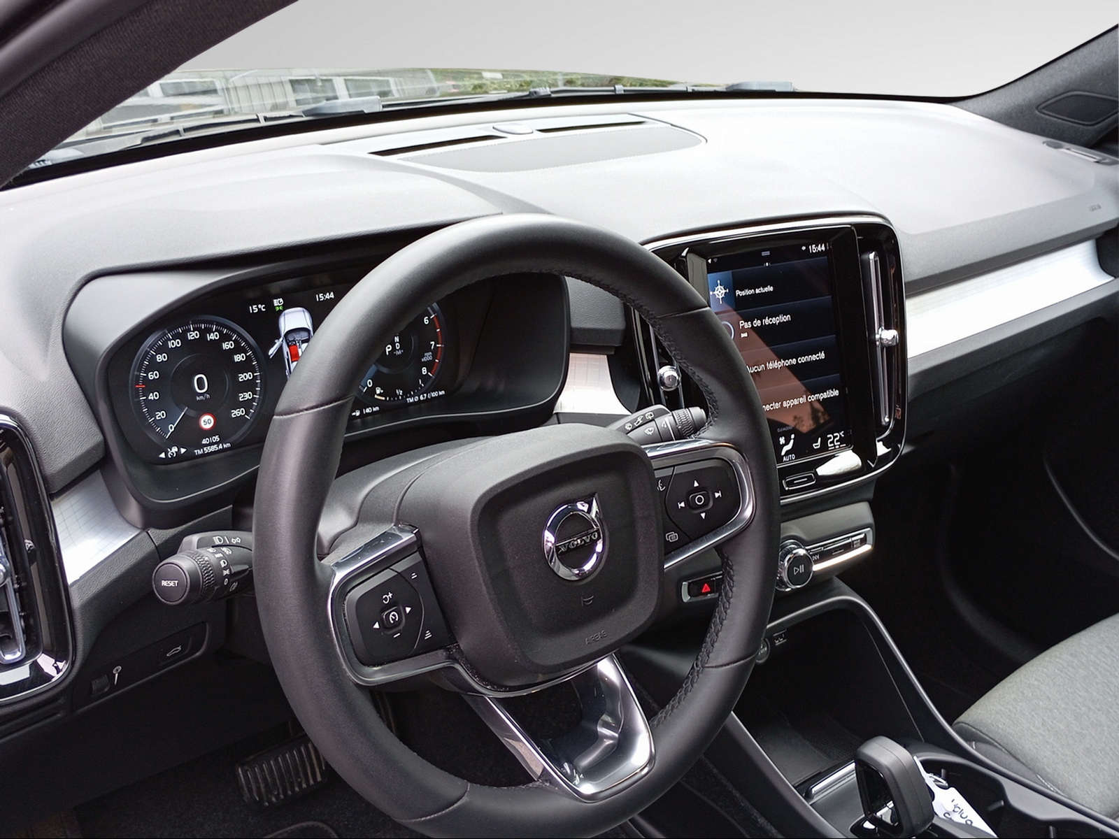 VOLVO XC40 T2 XCITE Geartronic-image-15