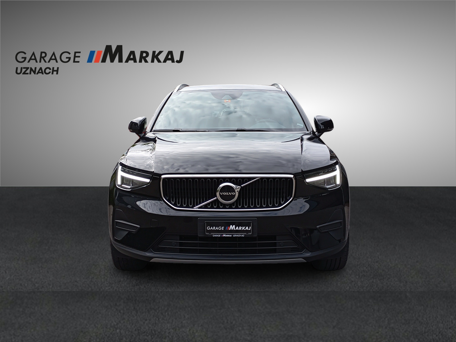 VOLVO XC40 T2 XCITE Geartronic-image-1