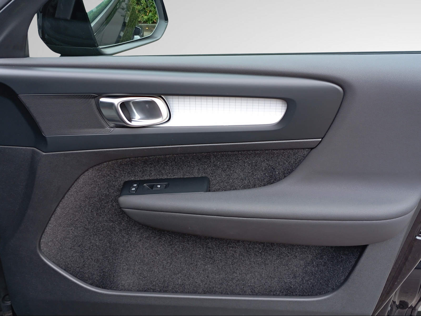 VOLVO XC40 T2 XCITE Geartronic-image-21