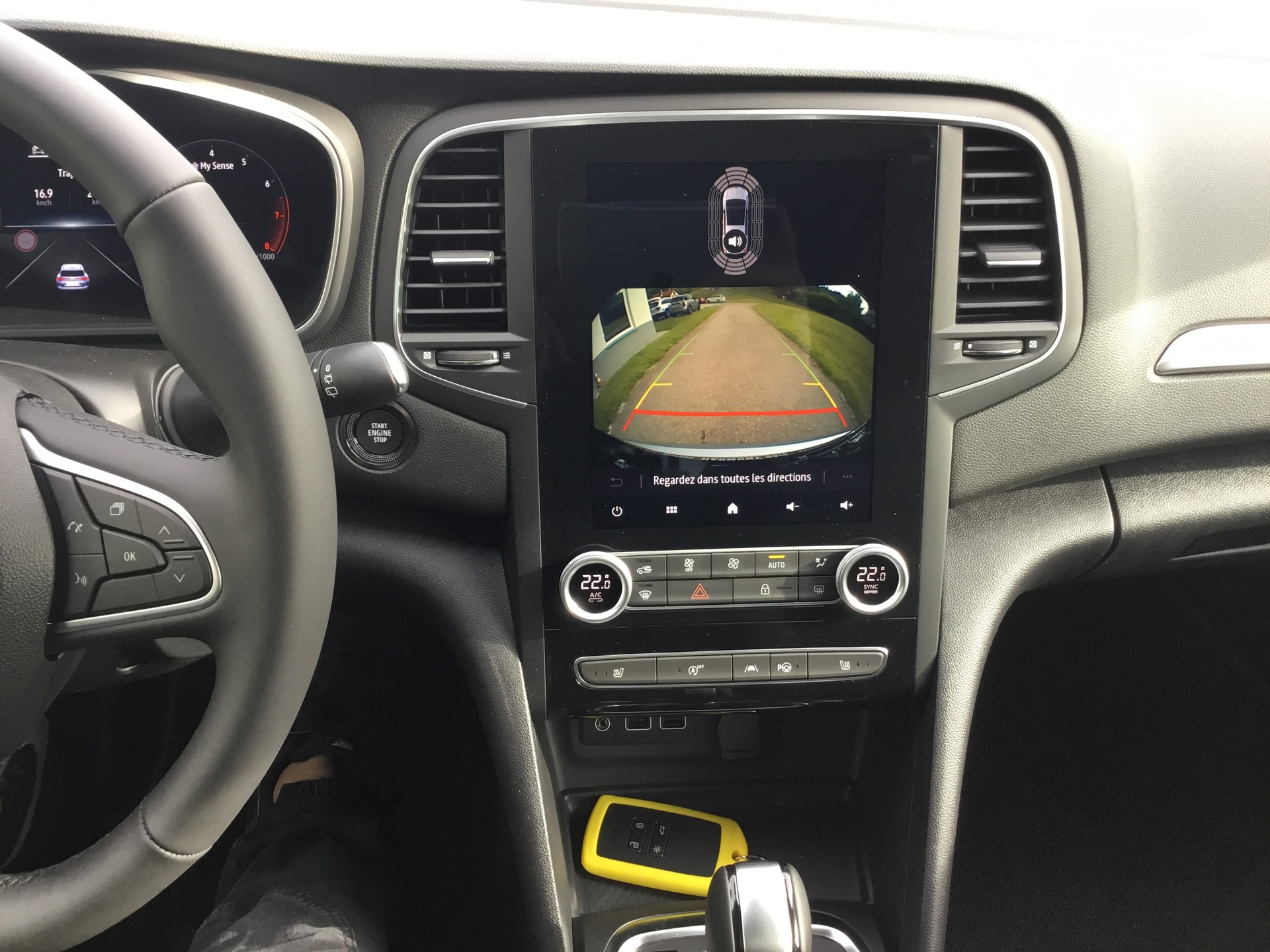 RENAULT Mégane Grandtour 1.3 16V Turbo Techno EDC-image-11