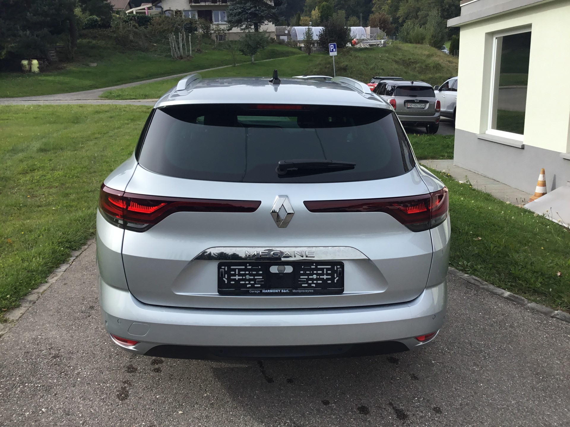 RENAULT Mégane Grandtour 1.3 16V Turbo Techno EDC-image-5