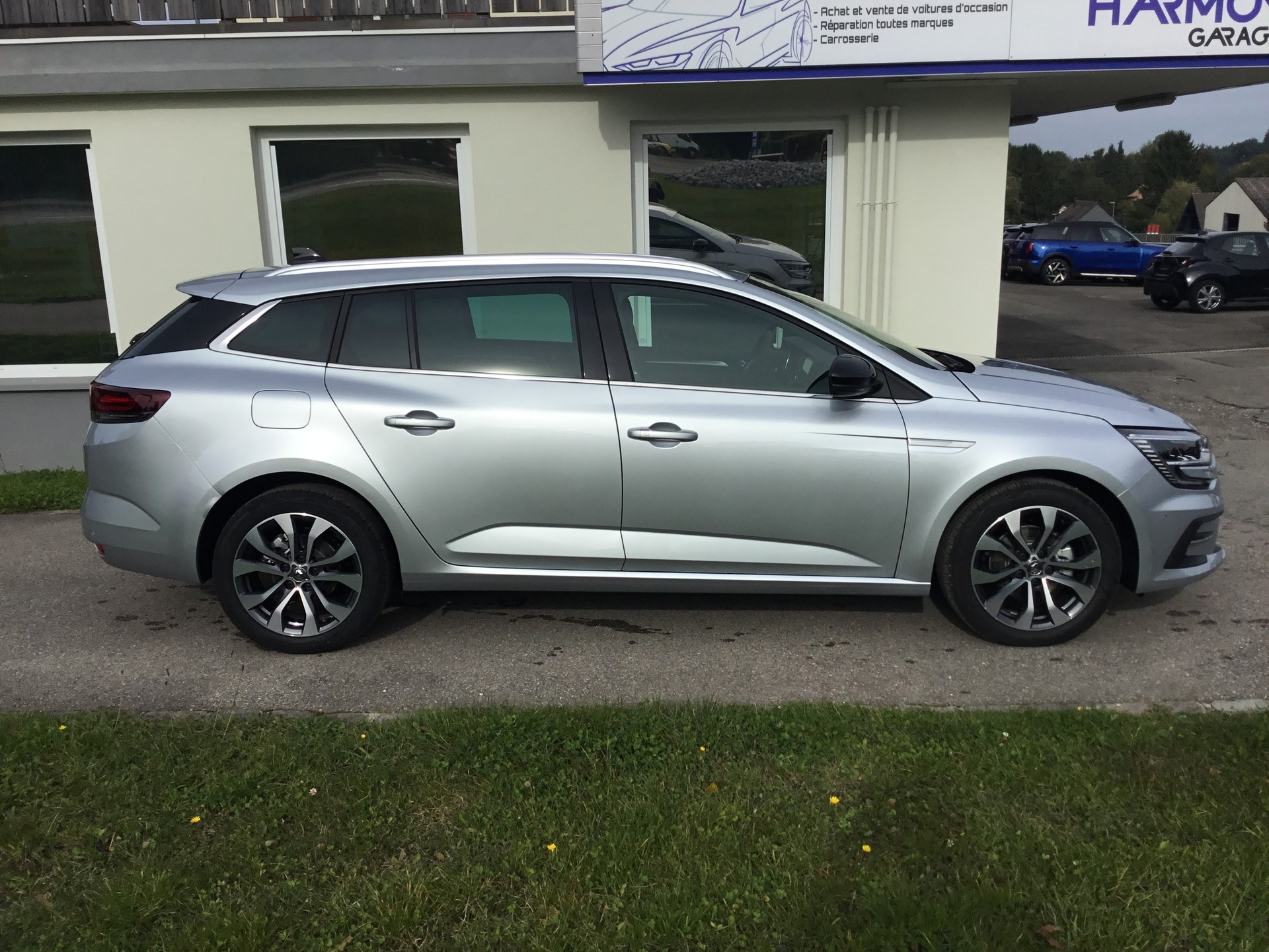 RENAULT Mégane Grandtour 1.3 16V Turbo Techno EDC-image-6