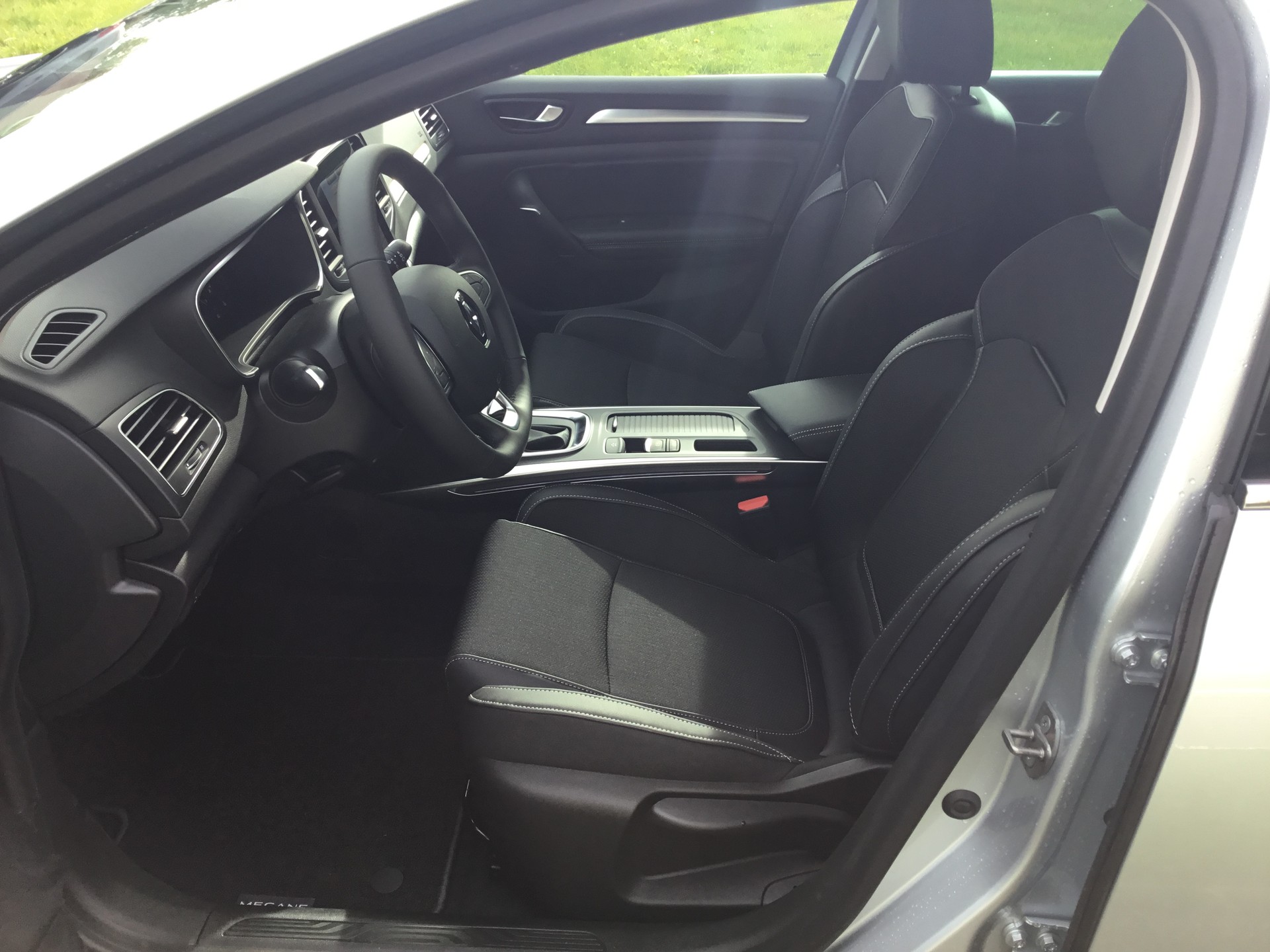 RENAULT Mégane Grandtour 1.3 16V Turbo Techno EDC-image-12