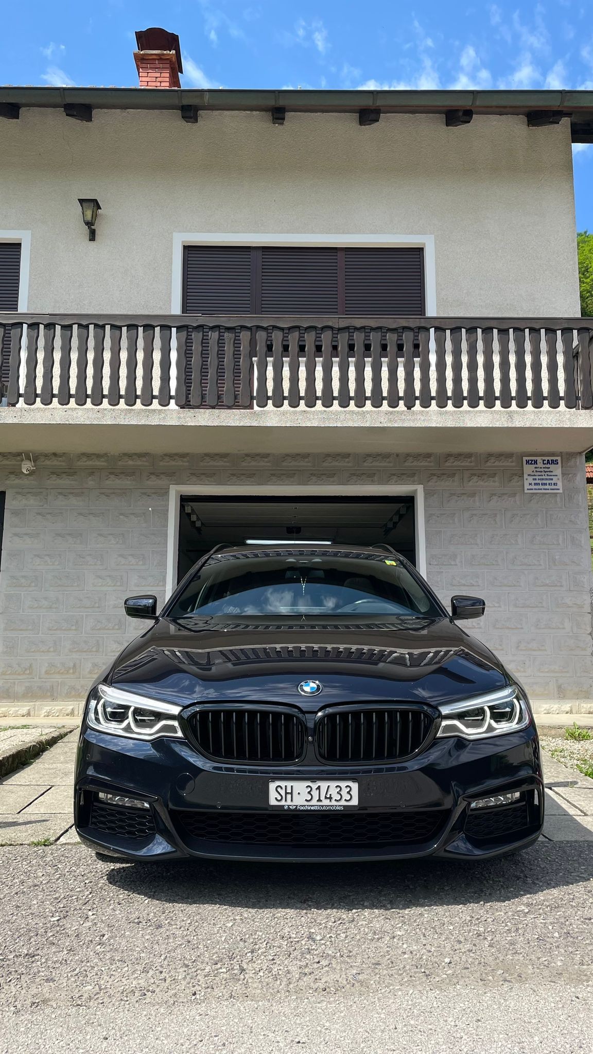 BMW 540i xDrive Touring Steptronic-image-0