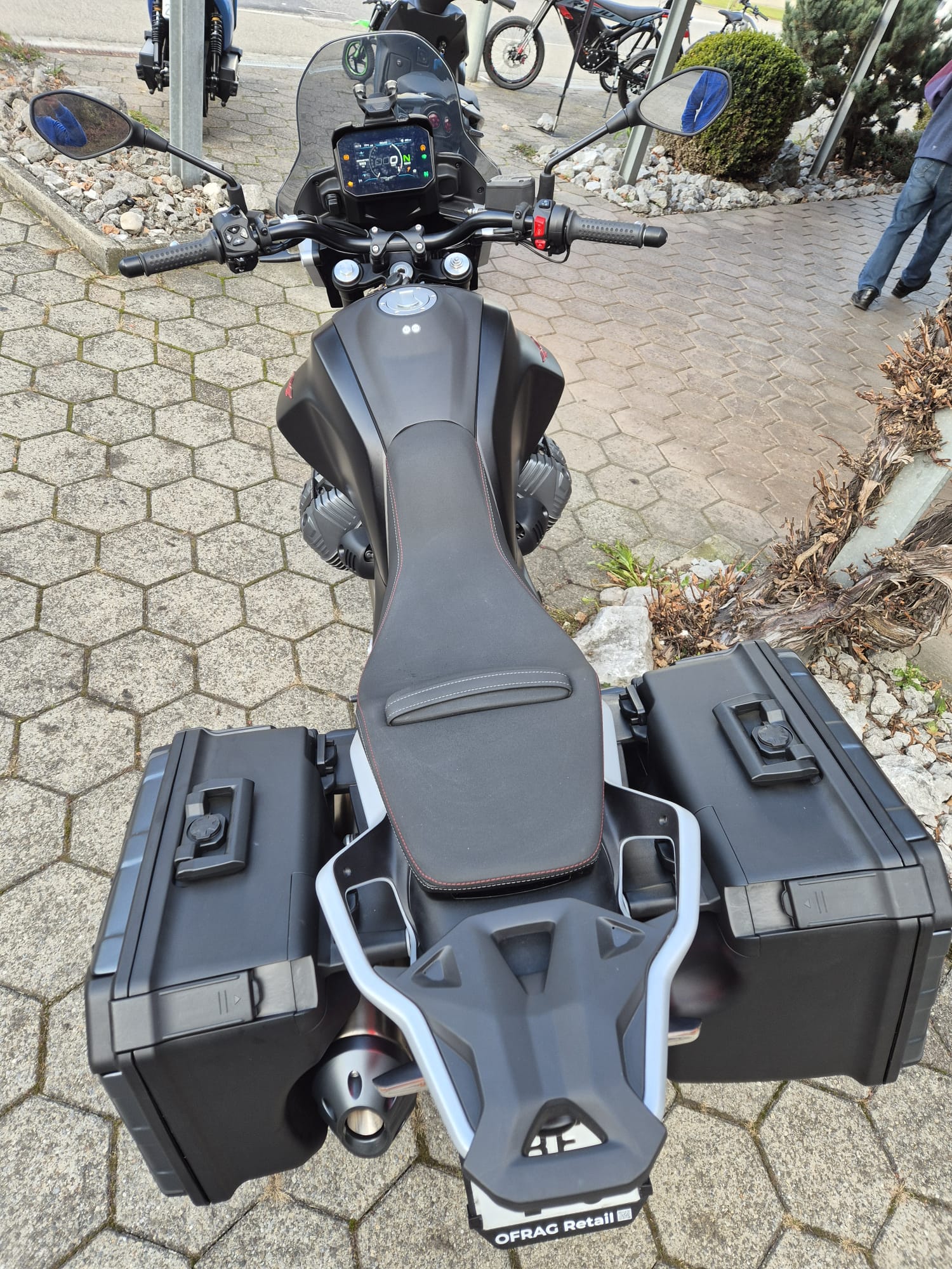 MOTO GUZZI V85 TT Strada E5+-image-8