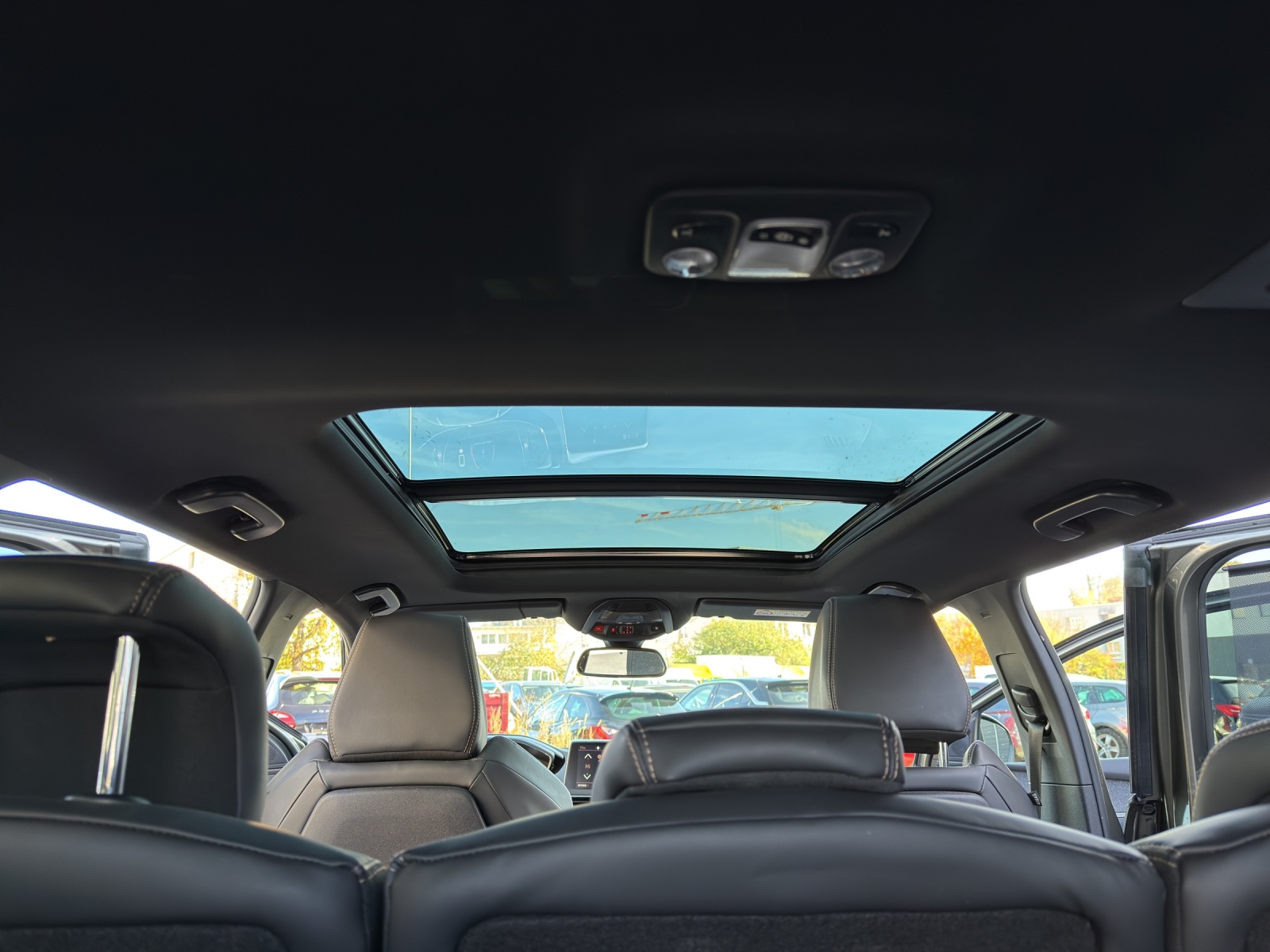PEUGEOT 5008 2.0 BlueHDi GT Line-image-22