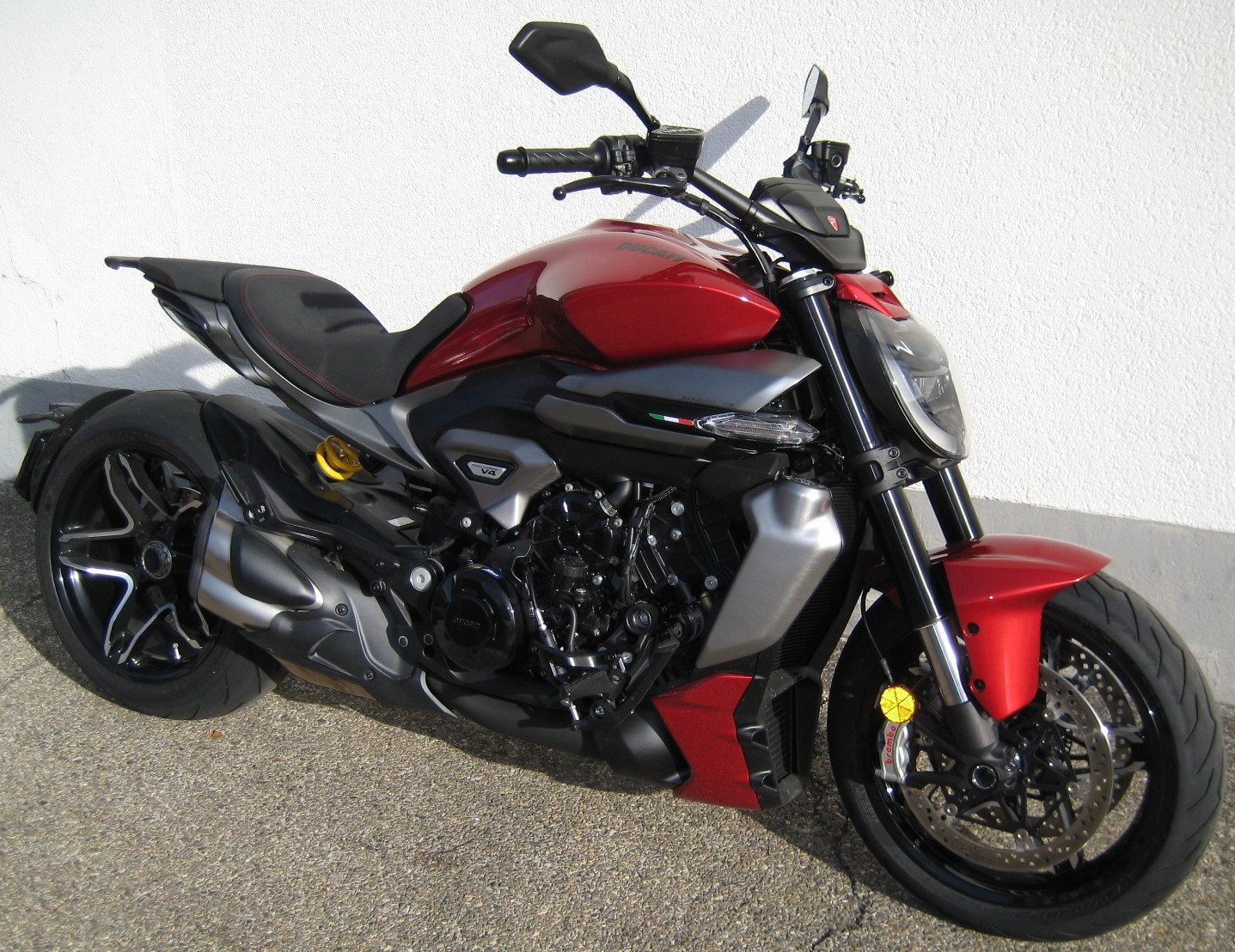 DUCATI X Diavel V4-image-2