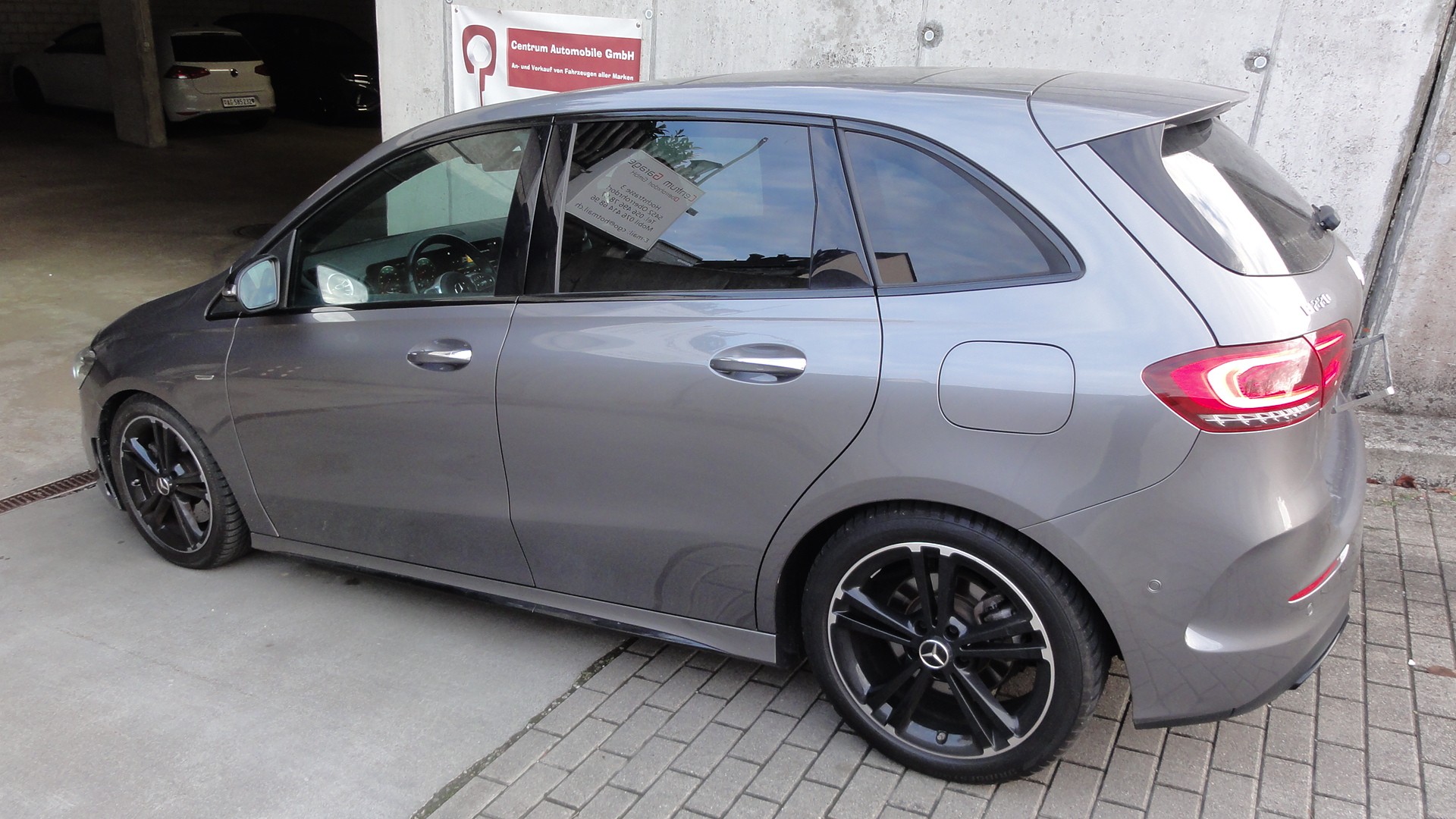 MERCEDES-BENZ B 220 4Matic AMG-Line *Edition* *-image-3