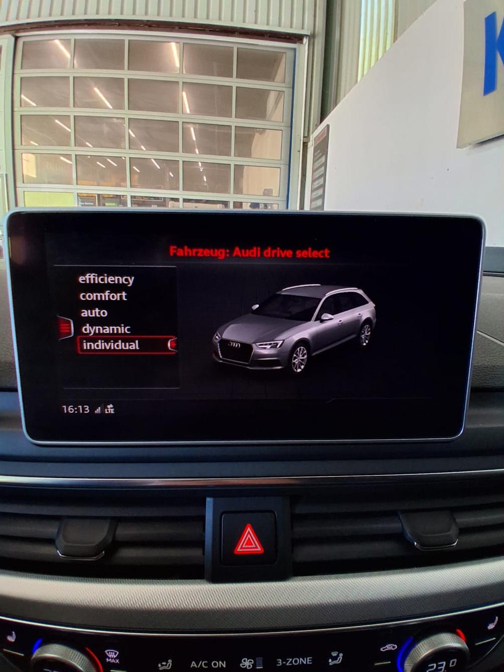 AUDI A4 Avant 2.0 TFSI 190 ultra Sport S-Tronic-image-16