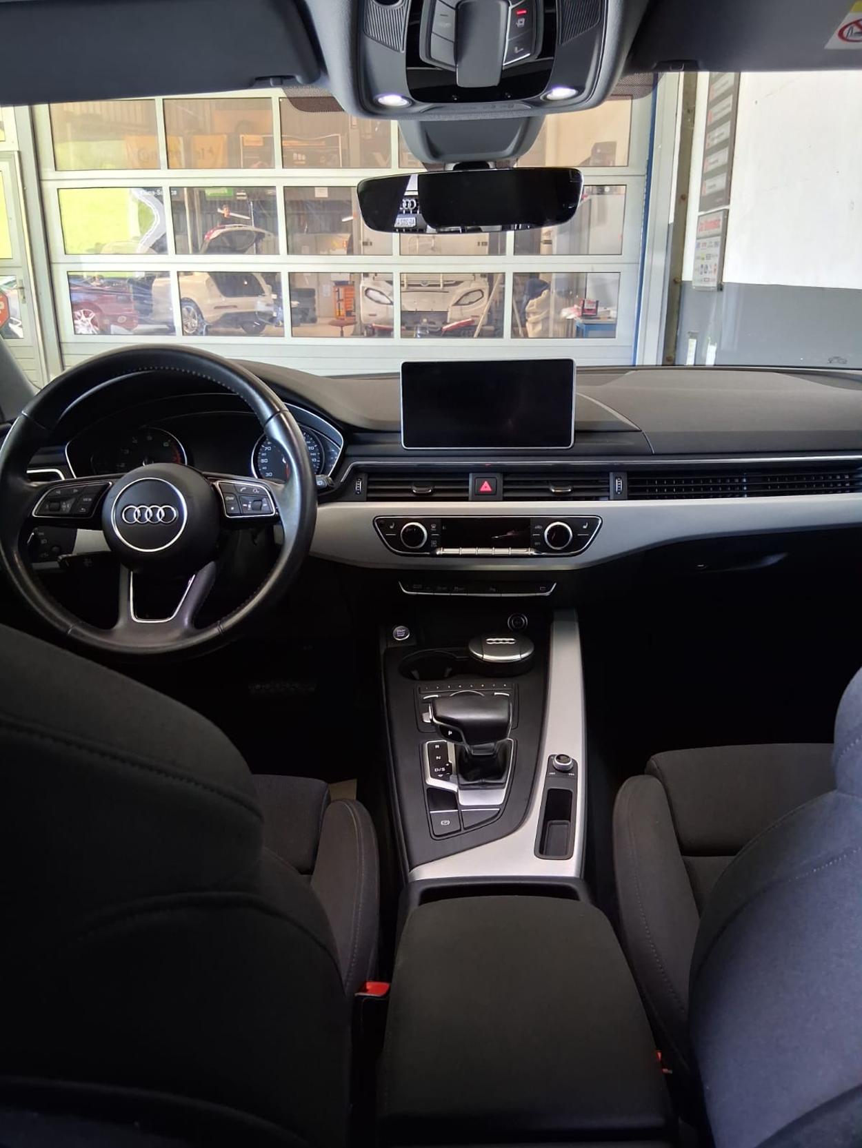 AUDI A4 Avant 2.0 TFSI 190 ultra Sport S-Tronic-image-13