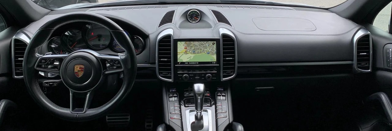 PORSCHE Cayenne S-image-12